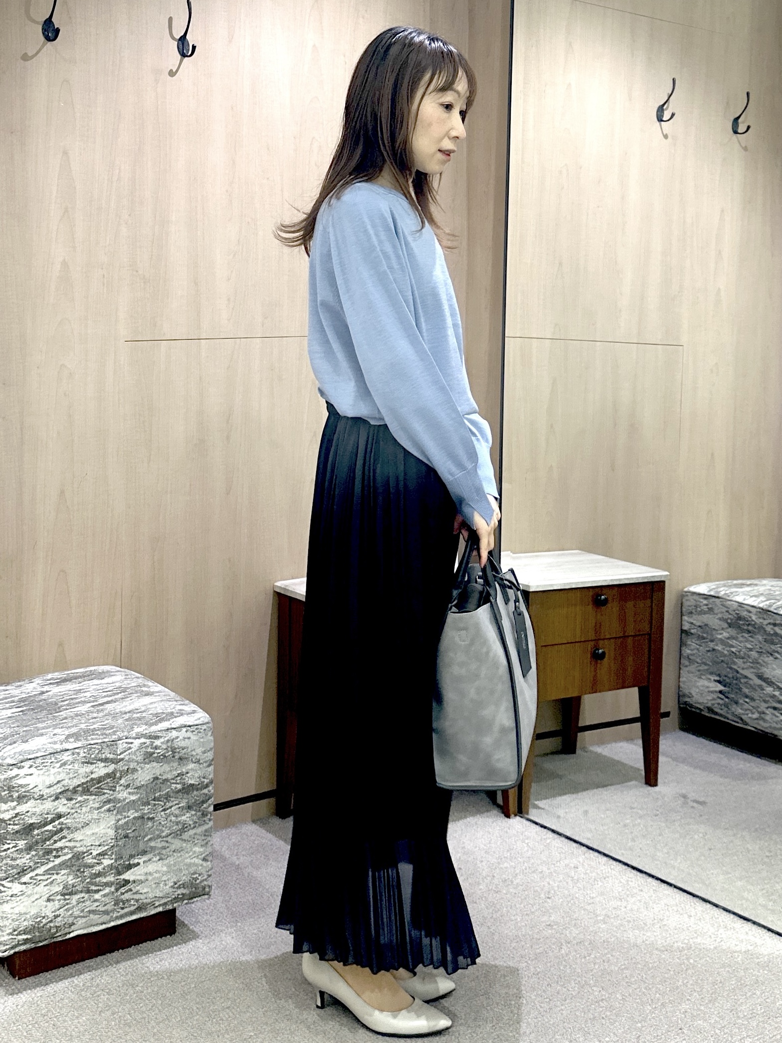 Miwaさんの「UNTITLED｜【アンサンブル可能/オンオフ使える】シルクウールカシミヤプルオーバー」を使ったコーディネート