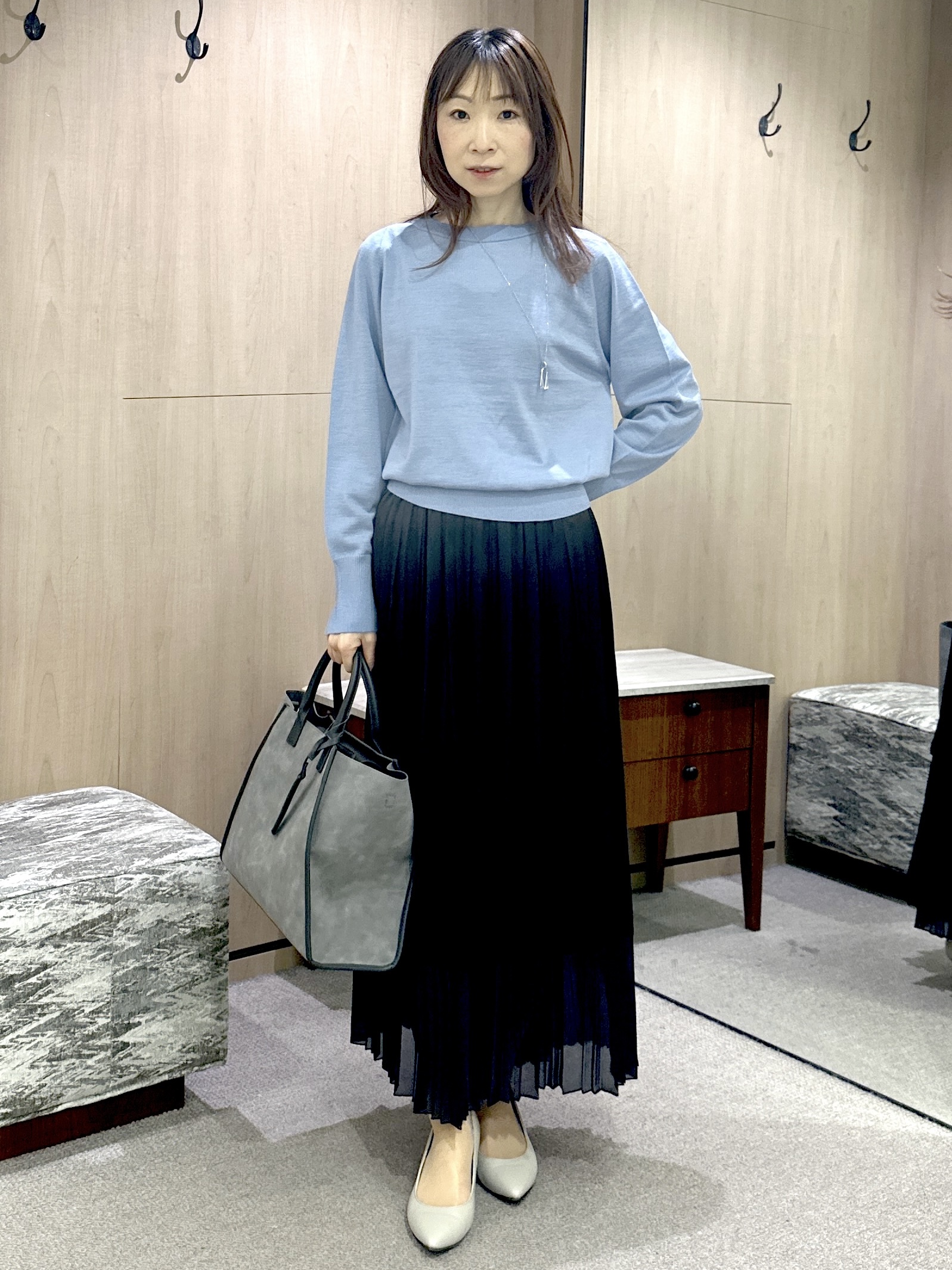 Miwaさんの「UNTITLED｜【アンサンブル可能/オンオフ使える】シルクウールカシミヤプルオーバー」を使ったコーディネート