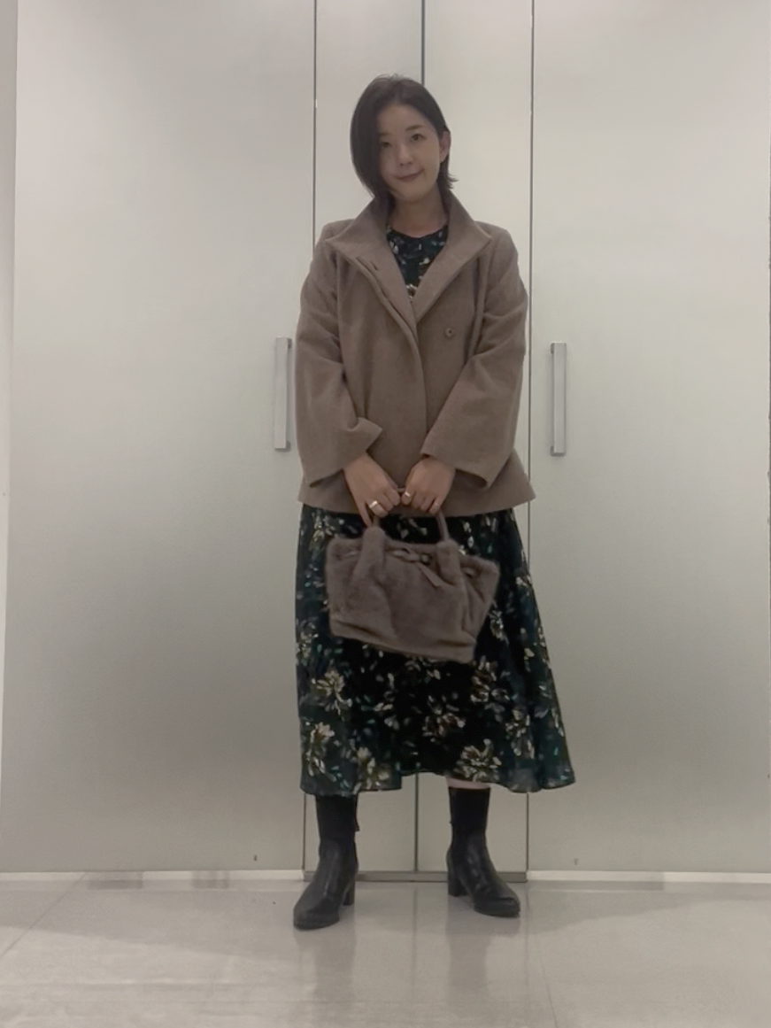 まどかさんの「UNTITLED｜【軽アウター/ウール100】ウールショートコート」を使ったコーディネート
