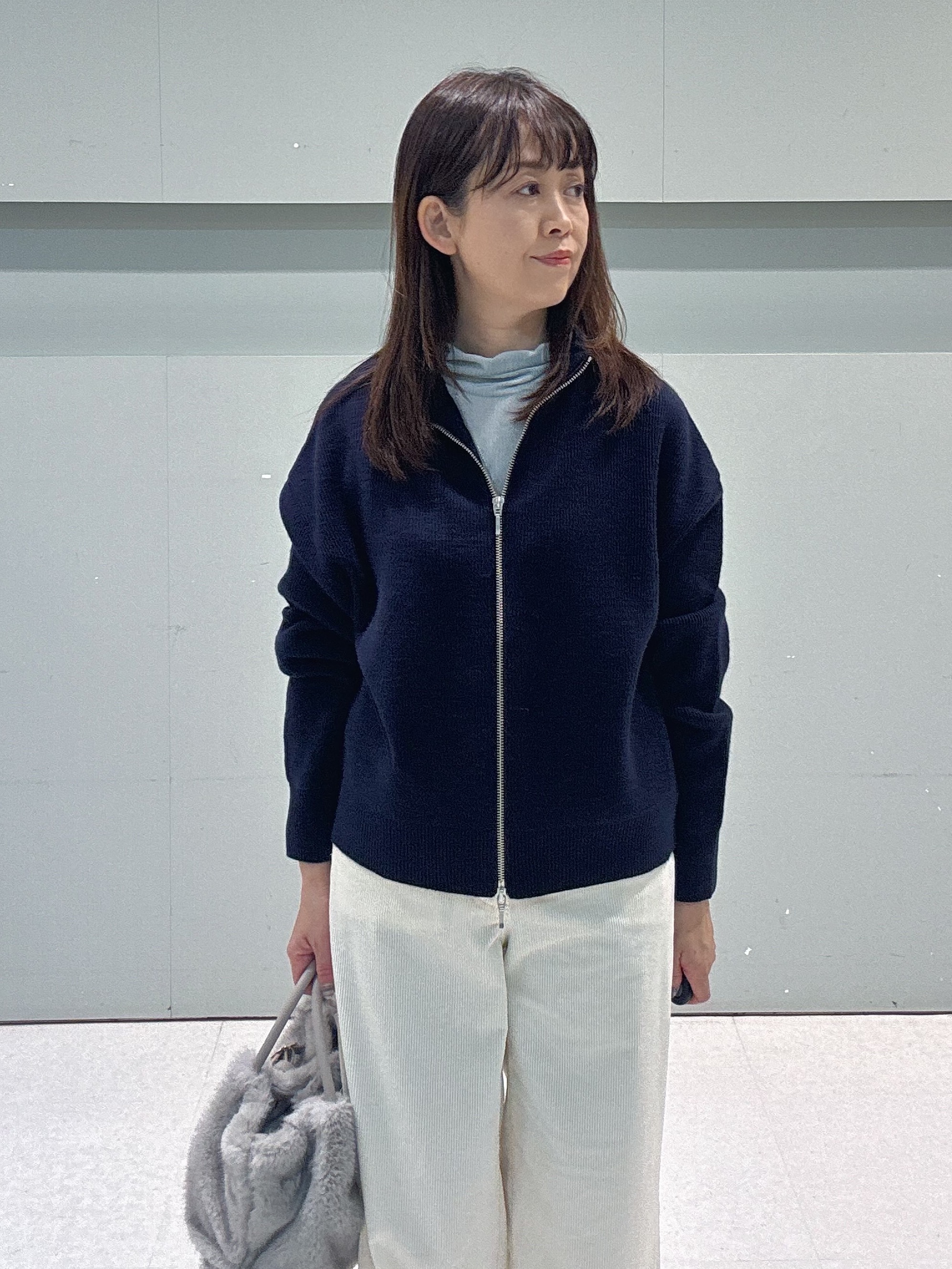 makiさんの「UNTITLED｜【重ね着レイヤード】シアーベロアハイネックトップス」を使ったコーディネート
