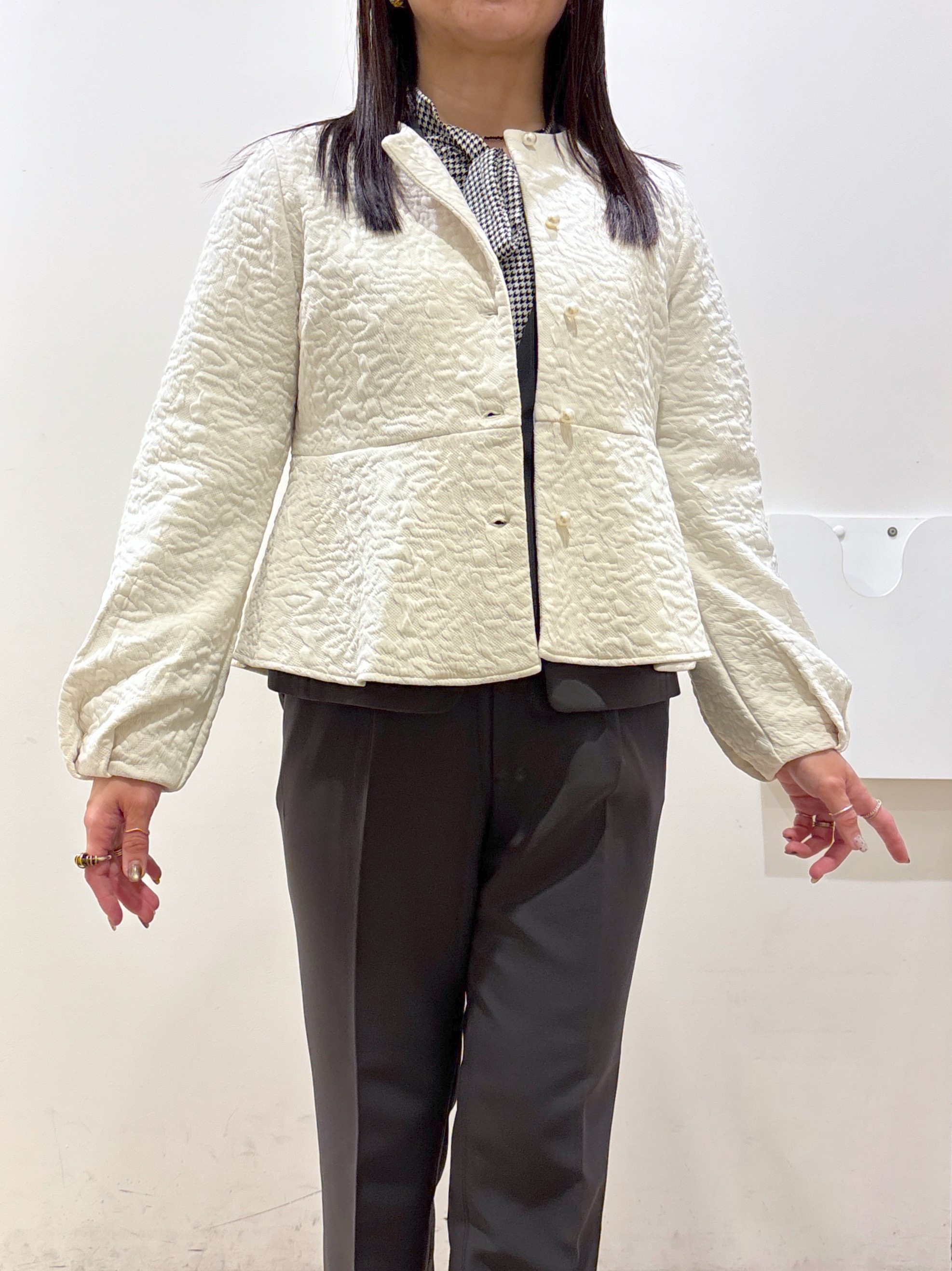 mameさんの「index｜ジャカードノーカラーブルゾン【洗濯機OK】」を使ったコーディネート