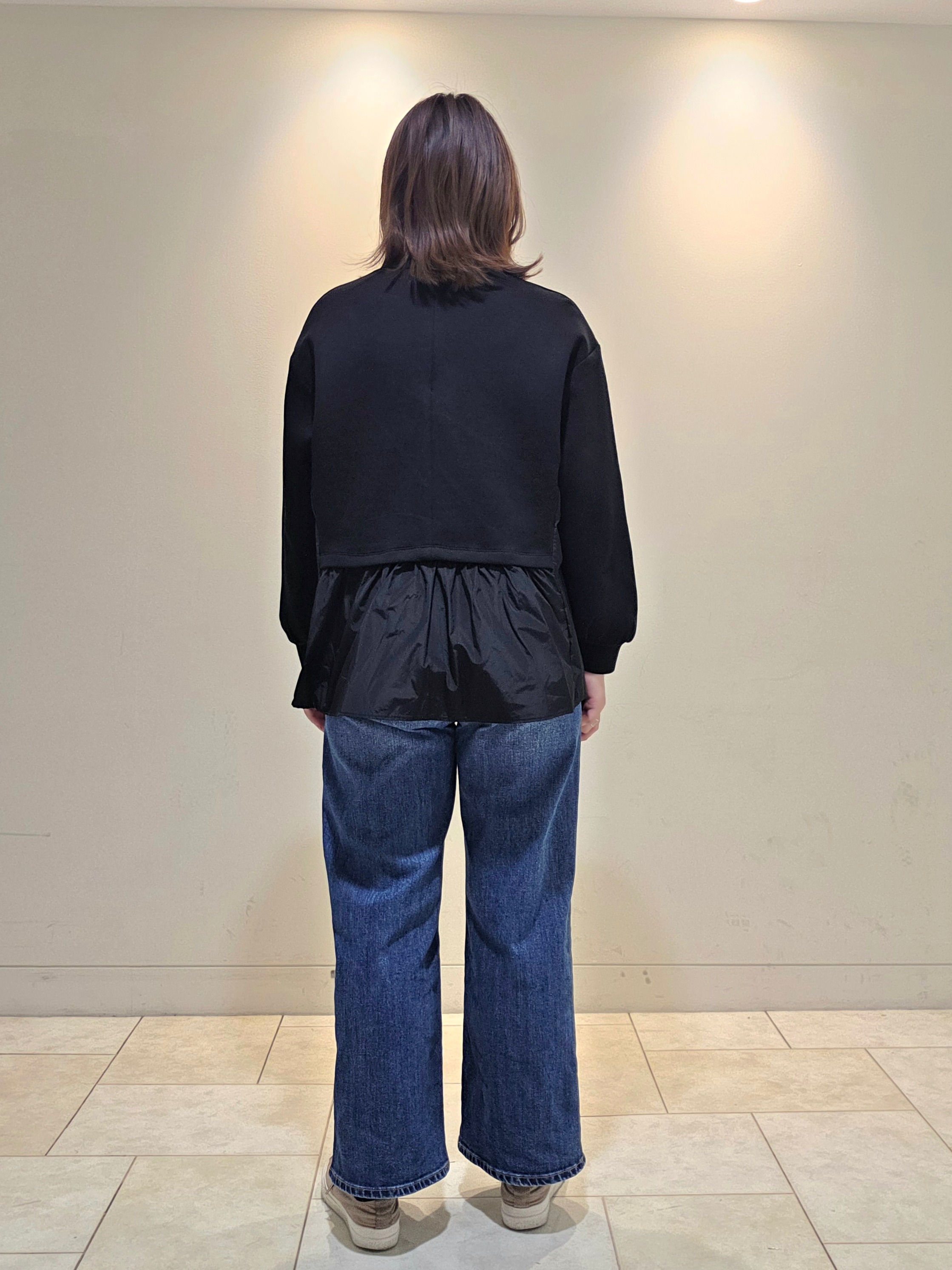 yumiさんの「Reflect｜【手洗い可】異素材切り替えデザインプルオーバー」を使ったコーディネート