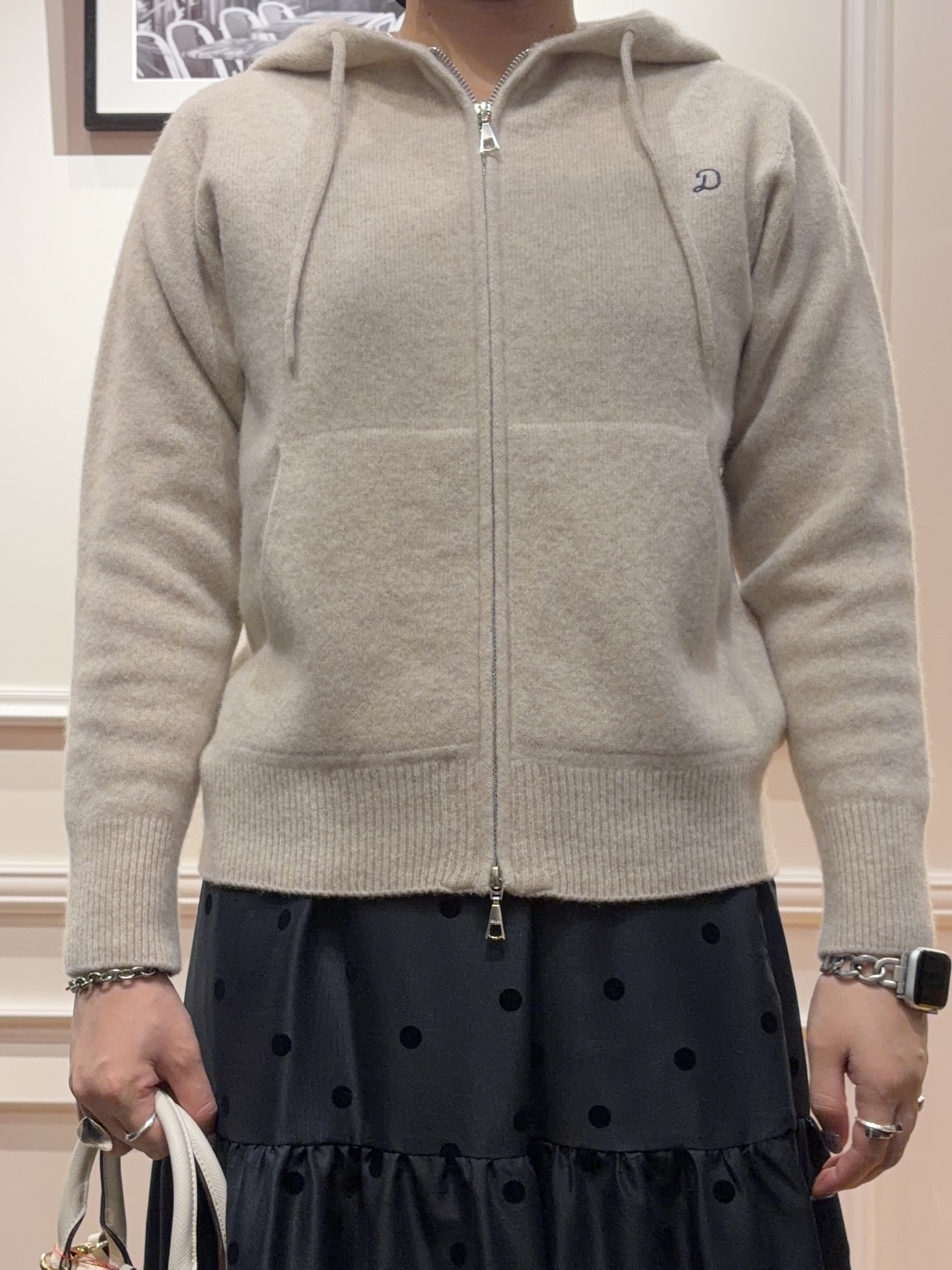 SAKAIさんの「DRESSTERIOR｜【STORY11月号掲載／日本製】ホールガーメント（R） ウールカシミヤ ジップパーカー」を使ったコーディネート