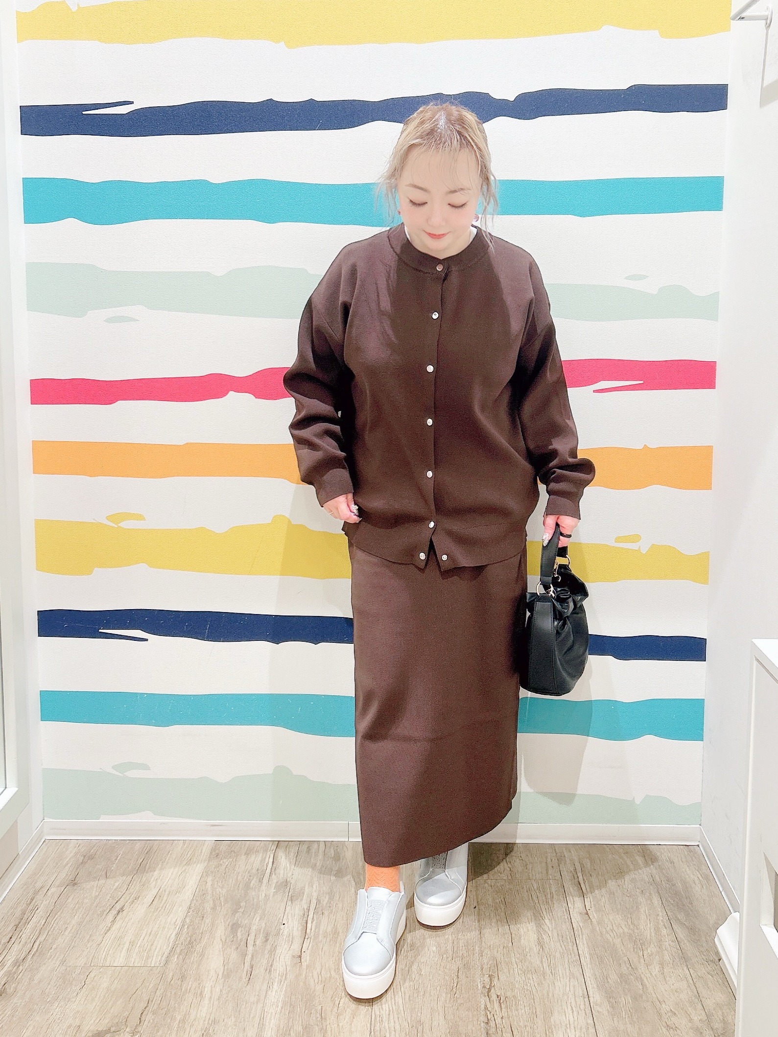 Peeさんの「SHOO･LA･RUE｜【セットアップ可/洗濯機可】軽やかに羽織れる スポンディッシュ ニットカーディガン」を使ったコーディネート