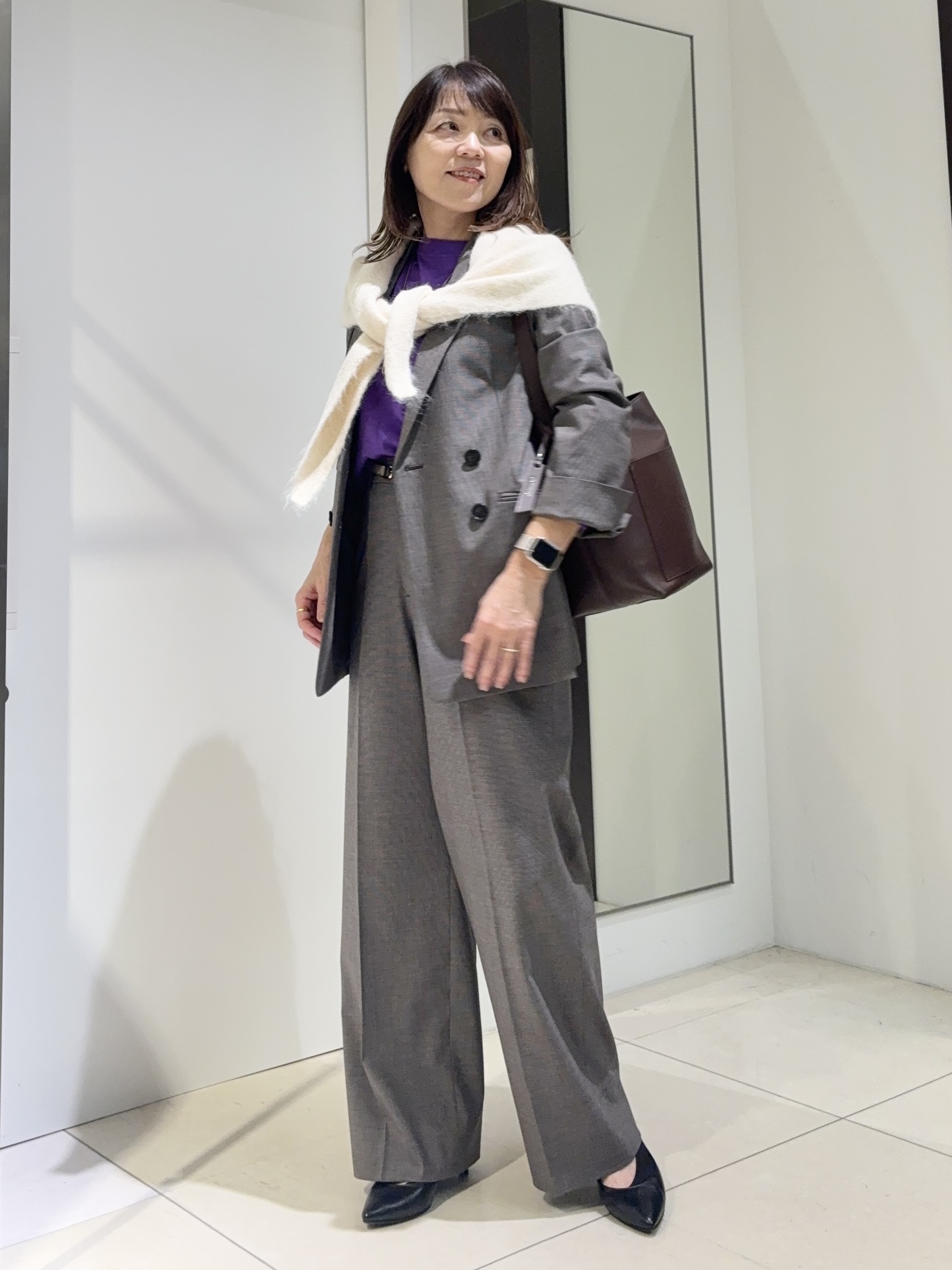 tomoさんの「UNTITLED｜【セットアップ可/秋羽織り/お仕事スーツ】ウールブレンドダブルジャケット」を使ったコーディネート