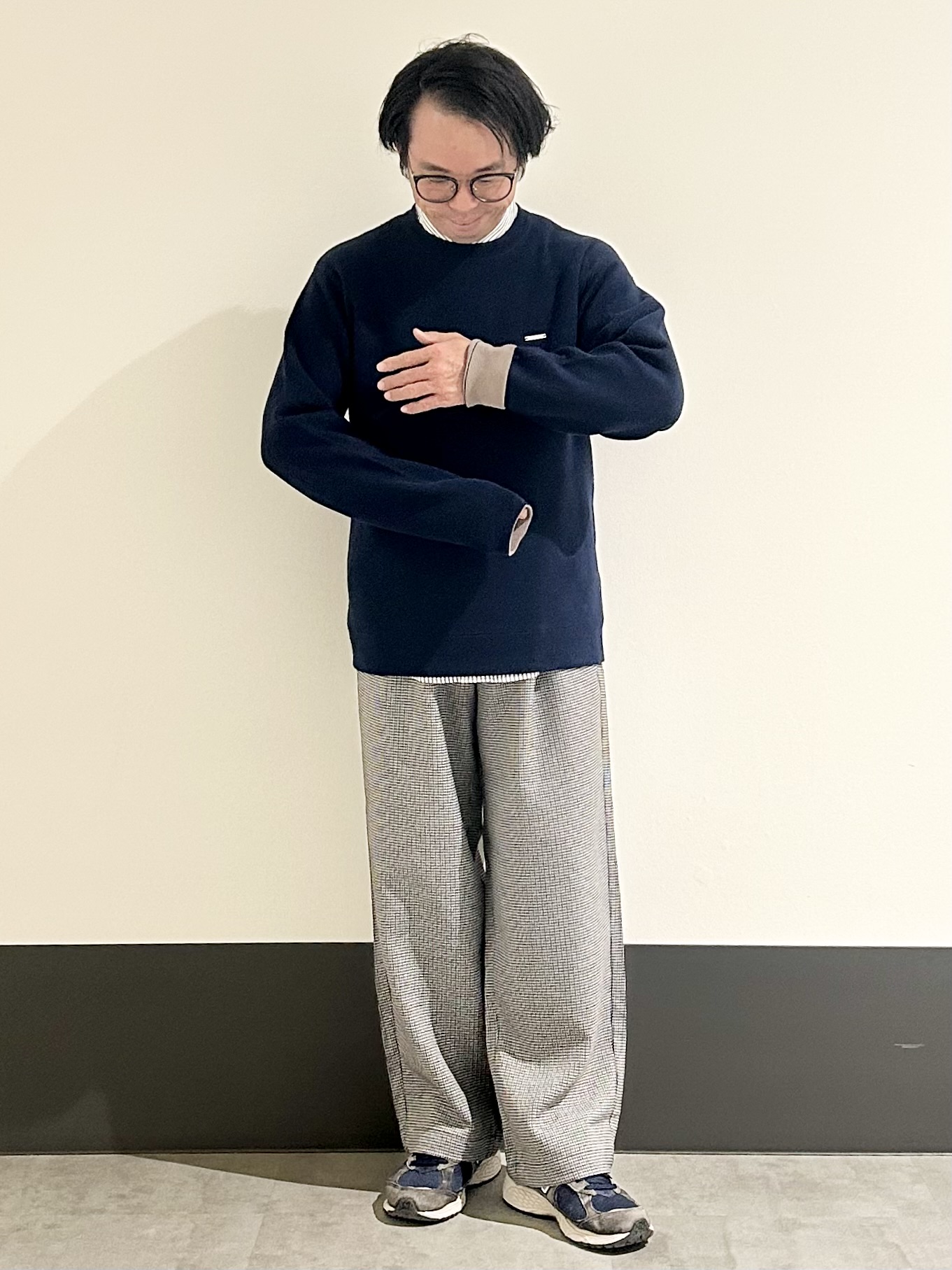 KENJI Iさんの「THE SHOP TK｜【秋から着られる】スウェットライクニット」を使ったコーディネート