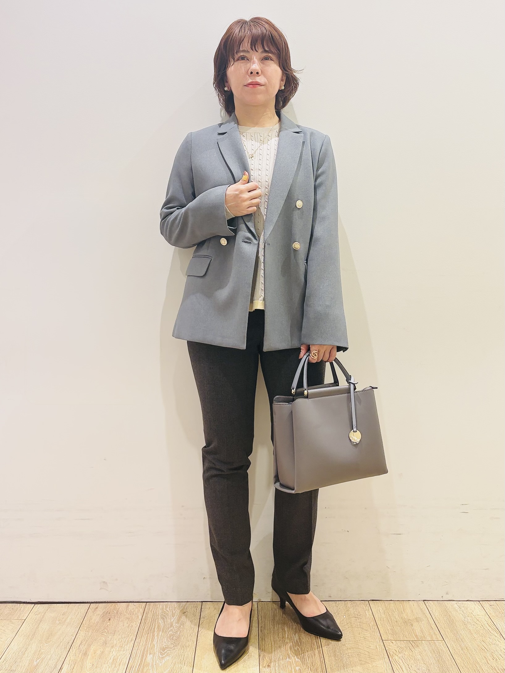 YUKOさんの「index｜バイカラーケーブルペプラムニット【洗濯機OK】」を使ったコーディネート