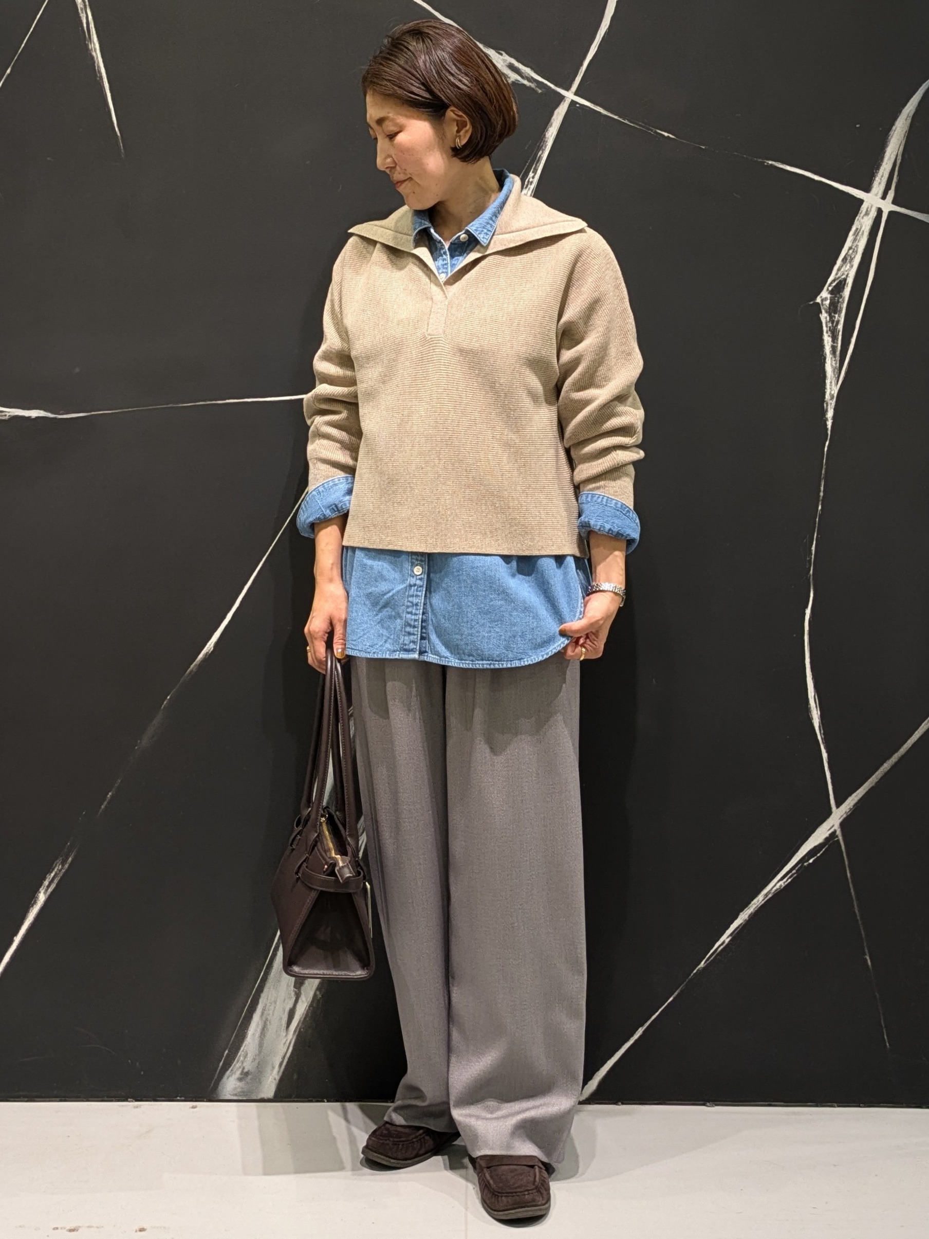 ｎｏｒｉさんの「COUP DE CHANCE｜【ウール混／クロップド丈】畦編みスキッパー衿ニット」を使ったコーディネート