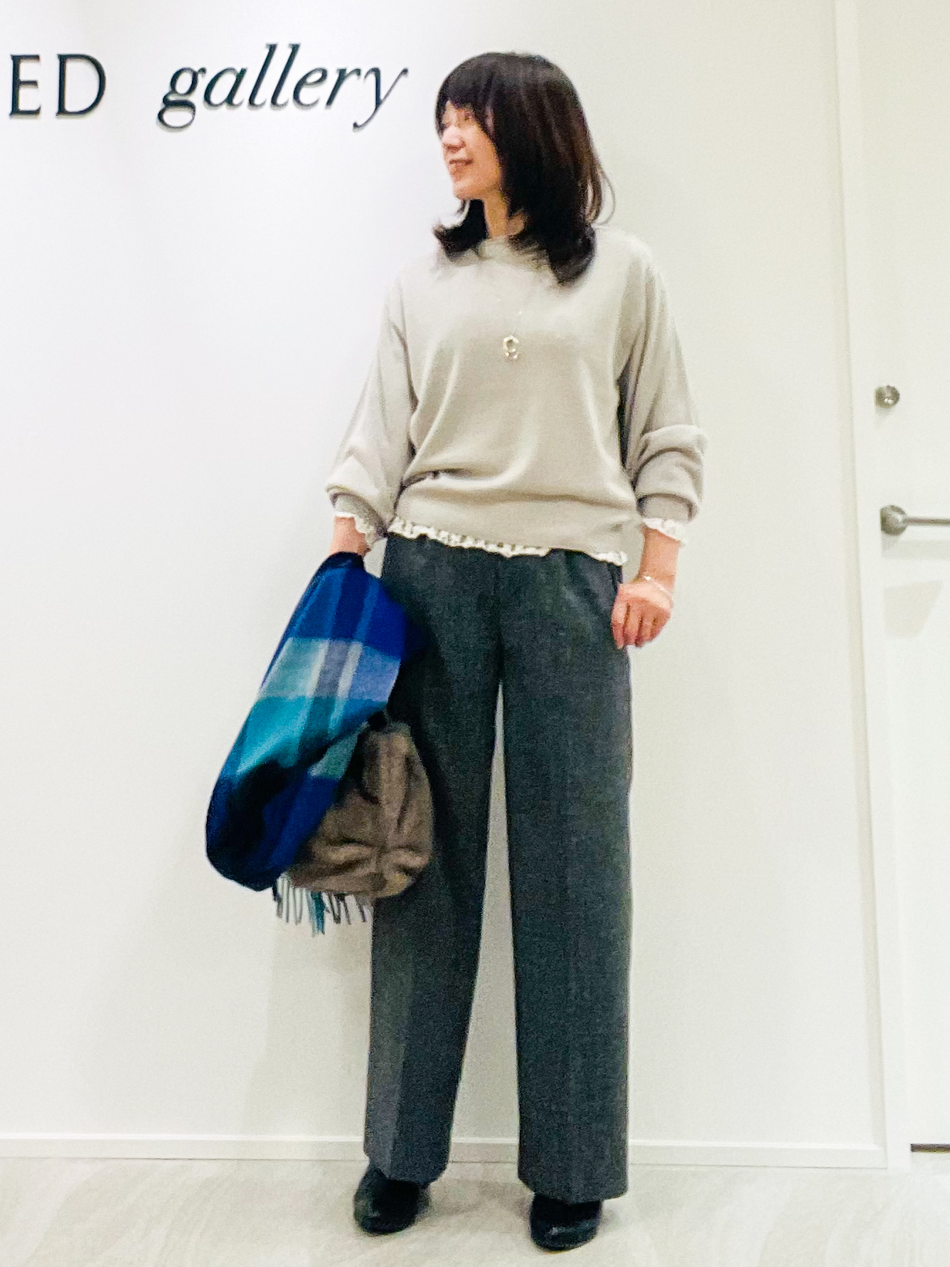 めいさんの「UNTITLED｜【店頭人気！/品よくゆったり】ボリュームスリーブニットプルオーバー」を使ったコーディネート