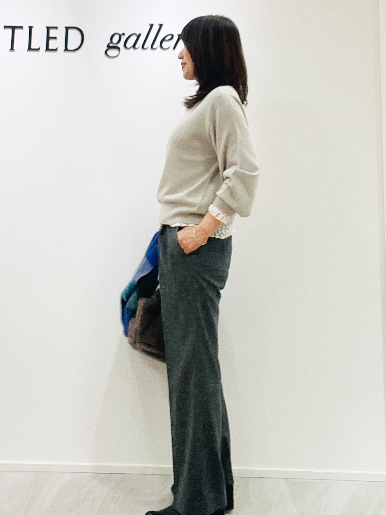 めいさんの「UNTITLED｜【店頭人気！/品よくゆったり】ボリュームスリーブニットプルオーバー」を使ったコーディネート