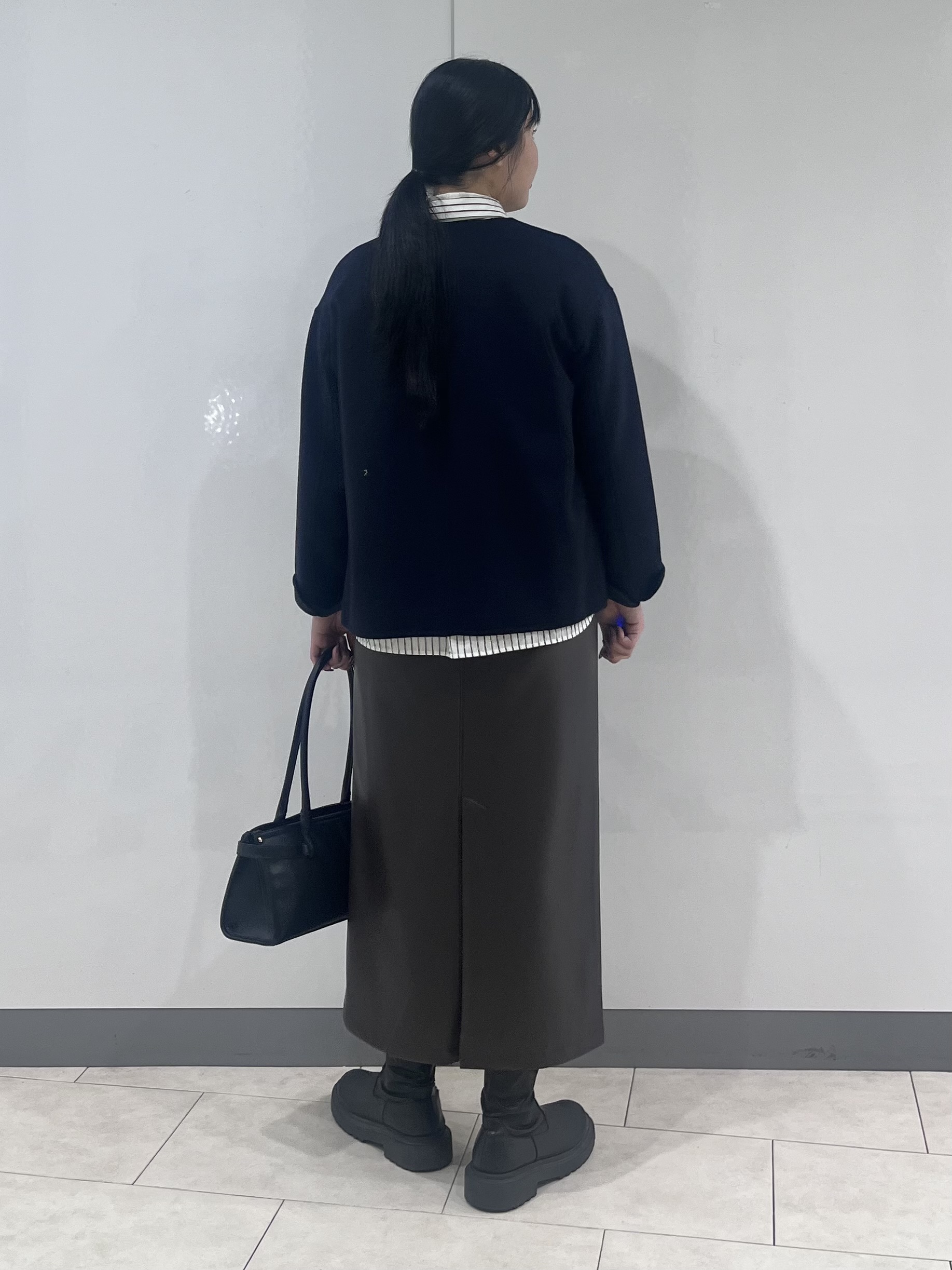 hasuさんの「INDIVI｜【ウール混／配色】ショート丈リバー丸首コート」を使ったコーディネート