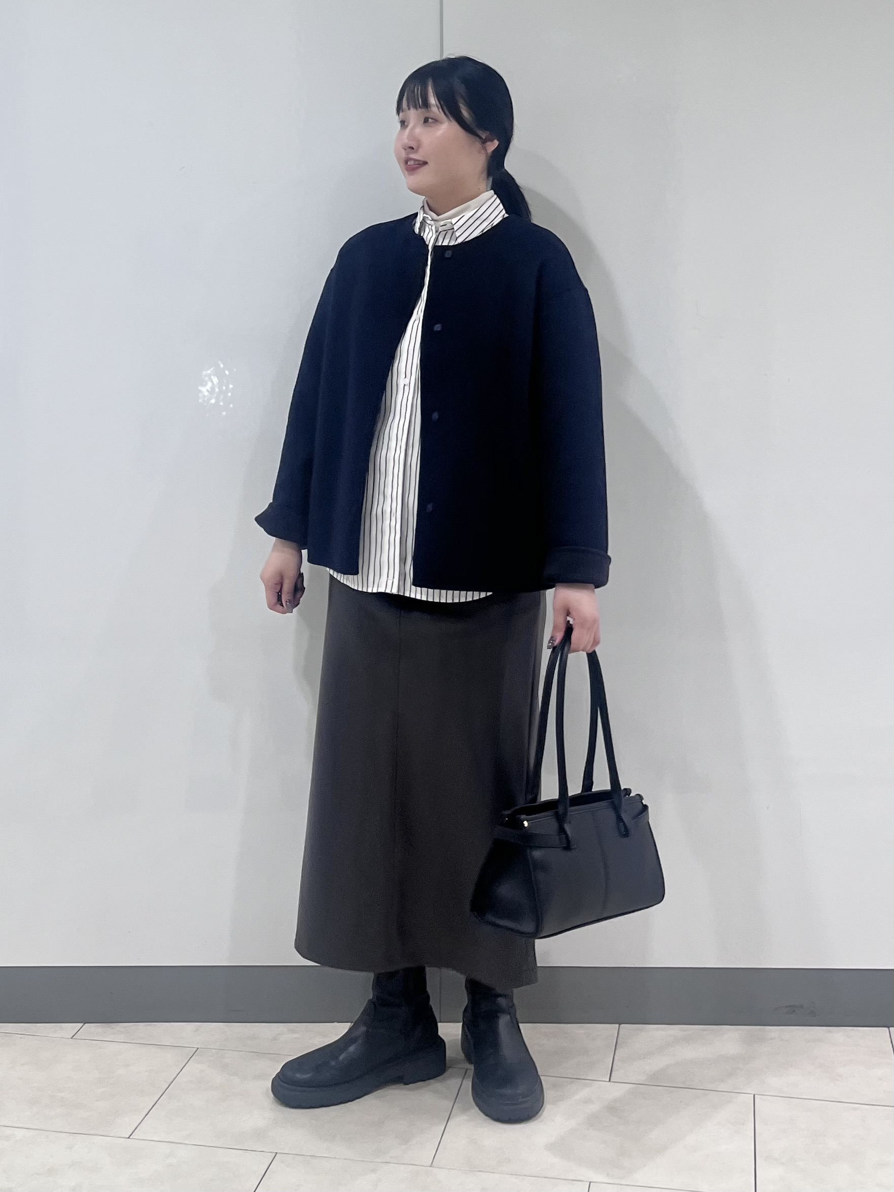 hasuさんの「INDIVI｜【ウール混／配色】ショート丈リバー丸首コート」を使ったコーディネート