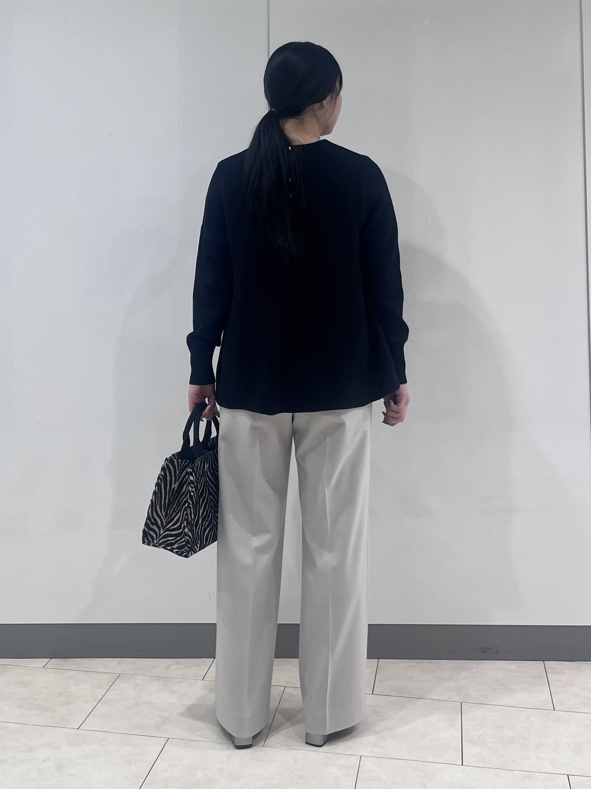 hasuさんの「INDIVI｜【超軽量／蓄熱／撥水】ステンカラー中綿ライトコート」を使ったコーディネート