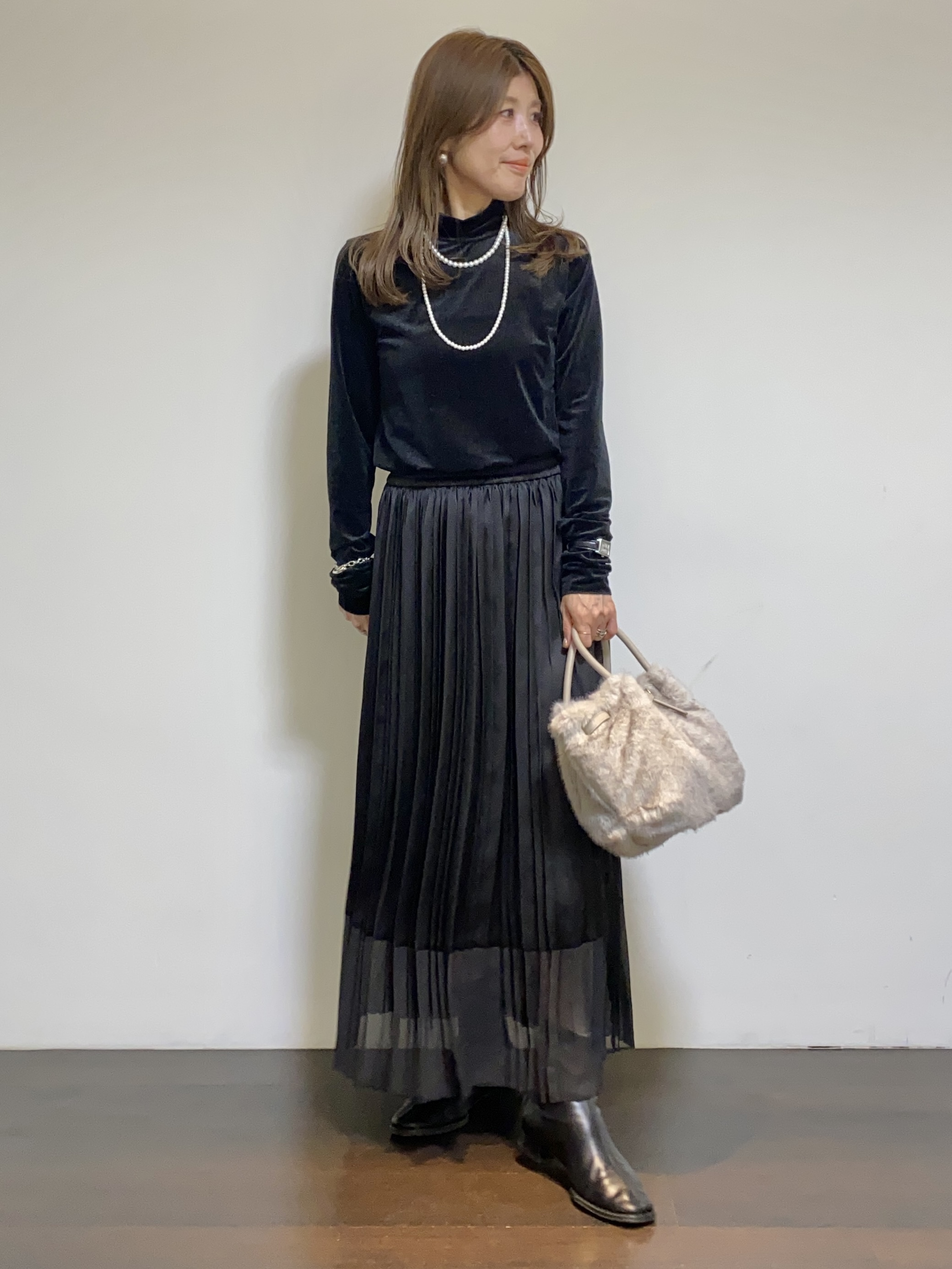 tomoさんの「UNTITLED｜【軽アウター/中綿/秋冬コート】ショートブルゾン」を使ったコーディネート