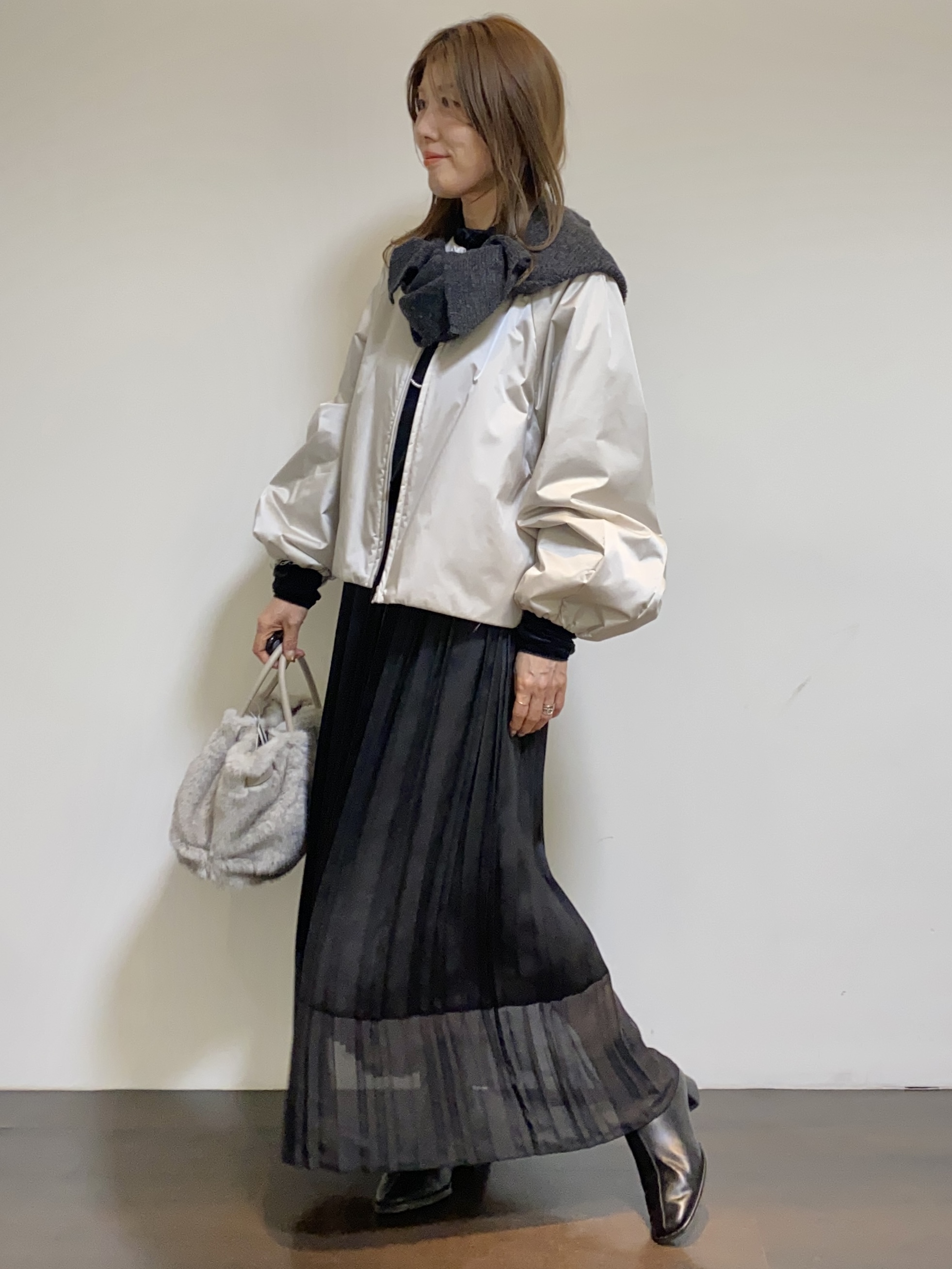 tomoさんの「UNTITLED｜【軽アウター/中綿/秋冬コート】ショートブルゾン」を使ったコーディネート