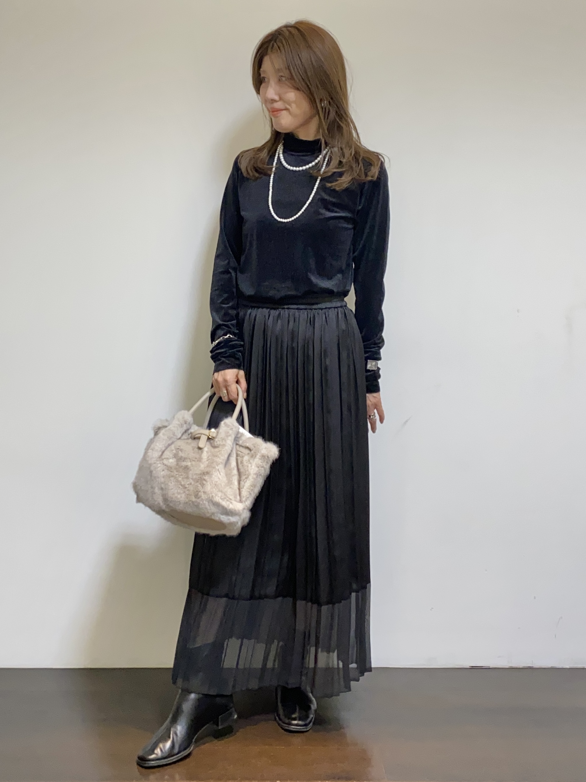 tomoさんの「UNTITLED｜【軽アウター/中綿/秋冬コート】ショートブルゾン」を使ったコーディネート