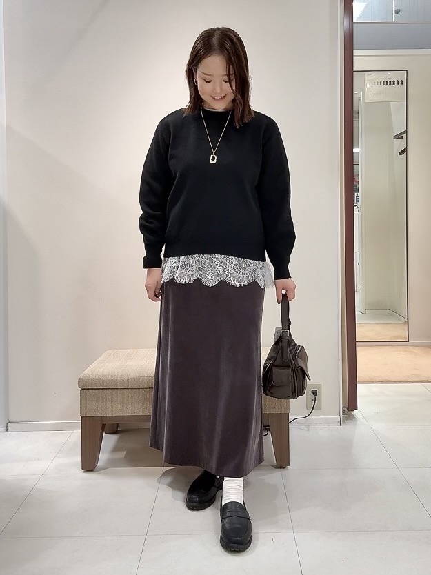 YUIさんの「UNTITLED｜【きれいめカジュアル】スウェットライクニットプルオーバー」を使ったコーディネート