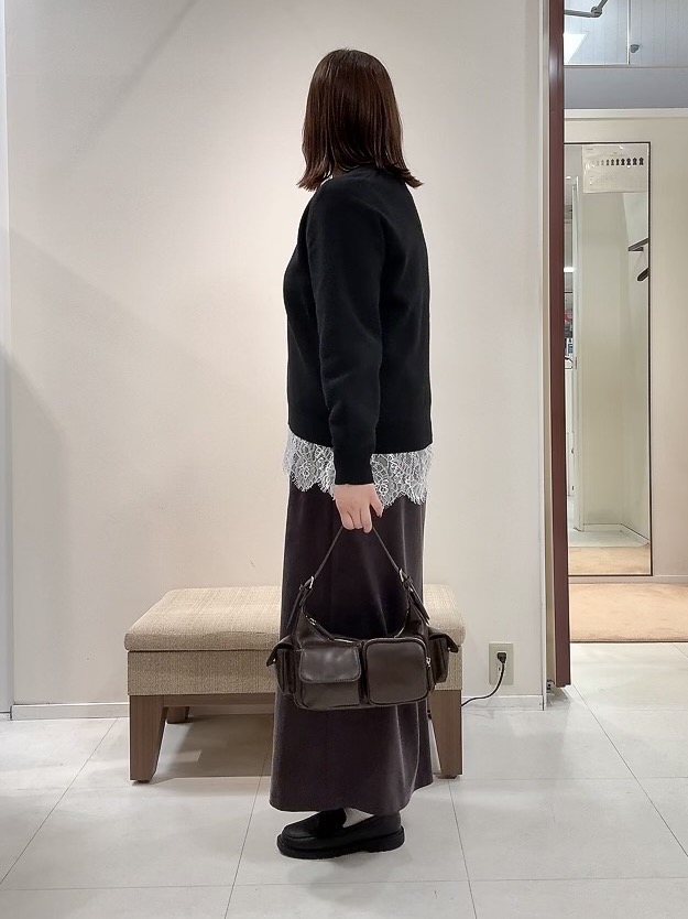 YUIさんの「UNTITLED｜【きれいめカジュアル】スウェットライクニットプルオーバー」を使ったコーディネート