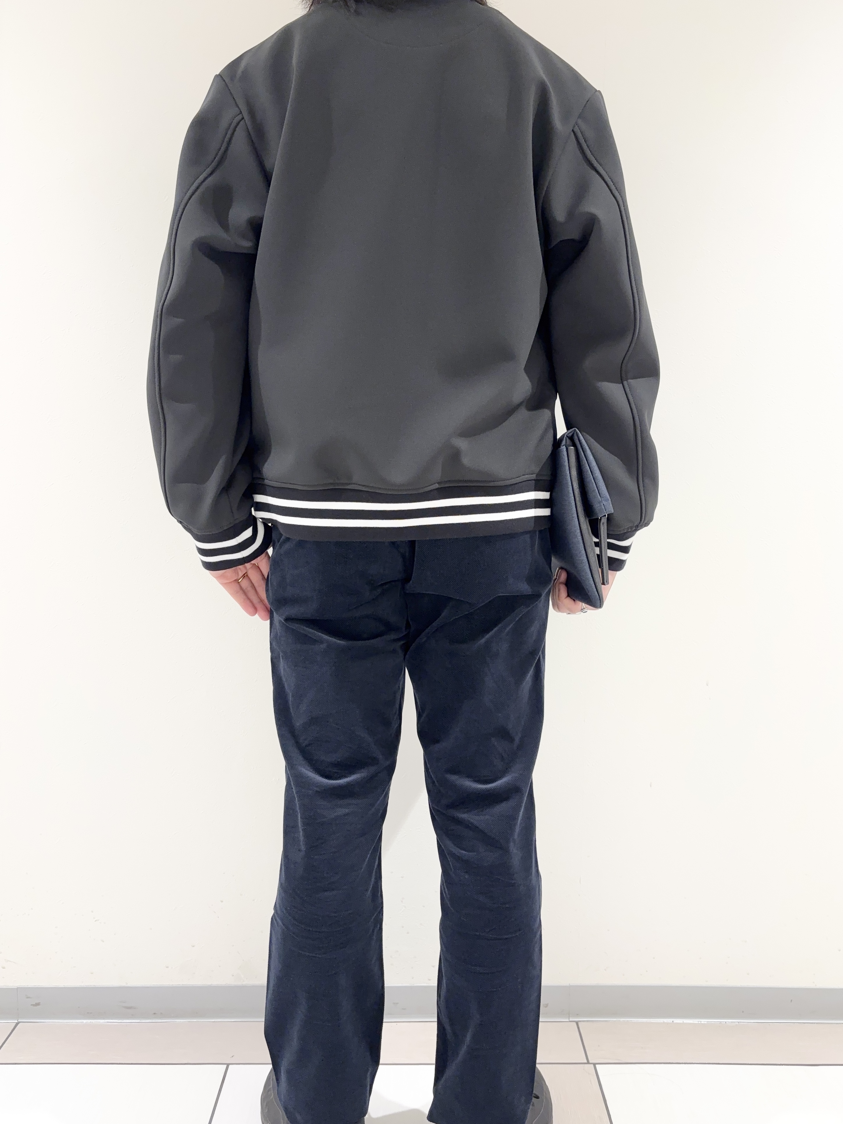 及川さんの「TAKEO KIKUCHI｜【BOWLER HAT LABEL】ダウンファブリック トラックジャケット」を使ったコーディネート
