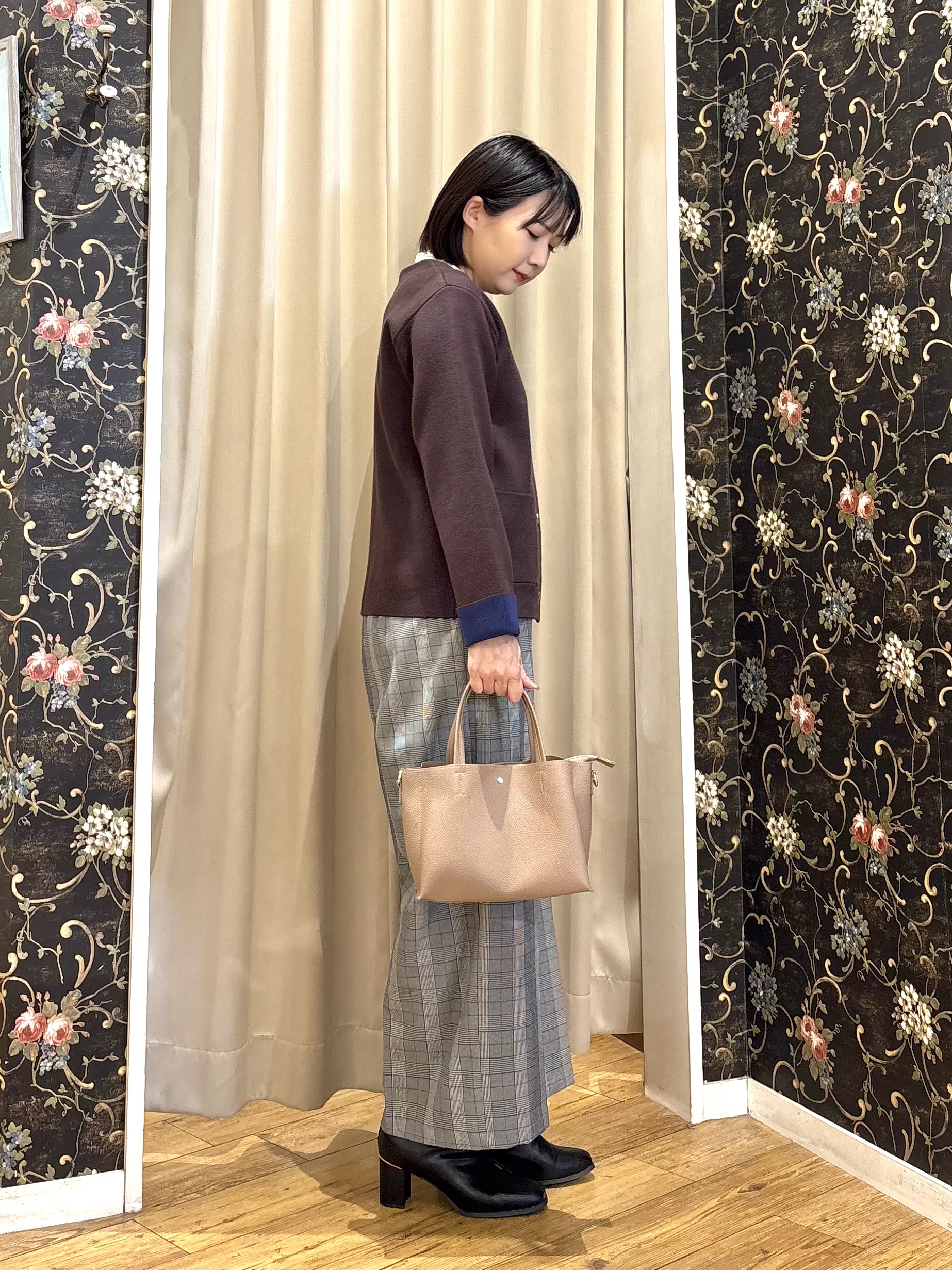ネリさんの「SHOO･LA･RUE｜【S-LL/洗濯機可/静電気防止】もちもち配色ダブルフェイスカーディガン」を使ったコーディネート