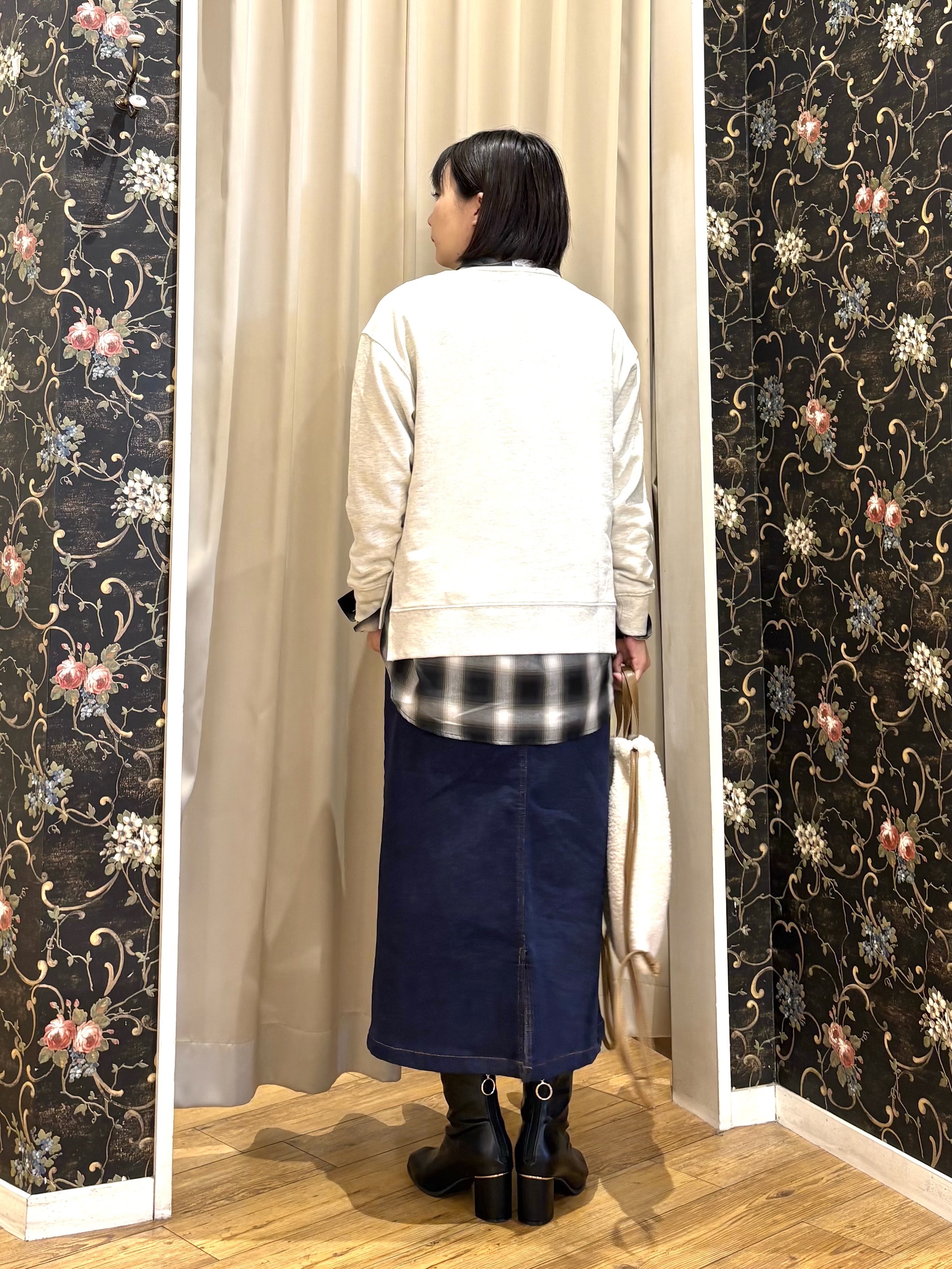 ネリさんの「SHOO･LA･RUE｜【S-LL/洗濯機可】ゆるっと着られる 裏毛プリントアソートスウェット」を使ったコーディネート