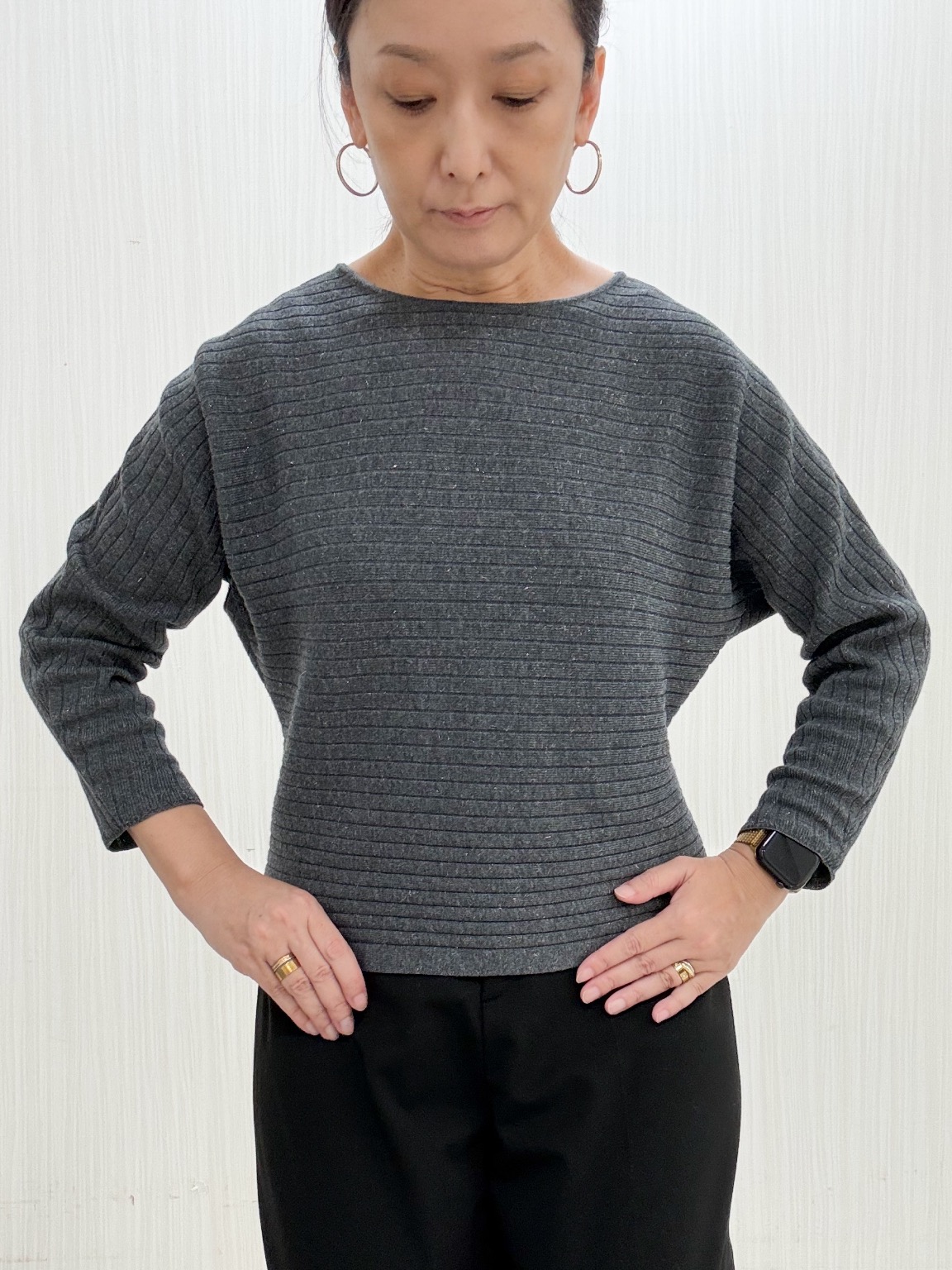 ayaさんの「COUP DE CHANCE｜【手洗い可/日本製】ラメ混 ドルマンニット」を使ったコーディネート