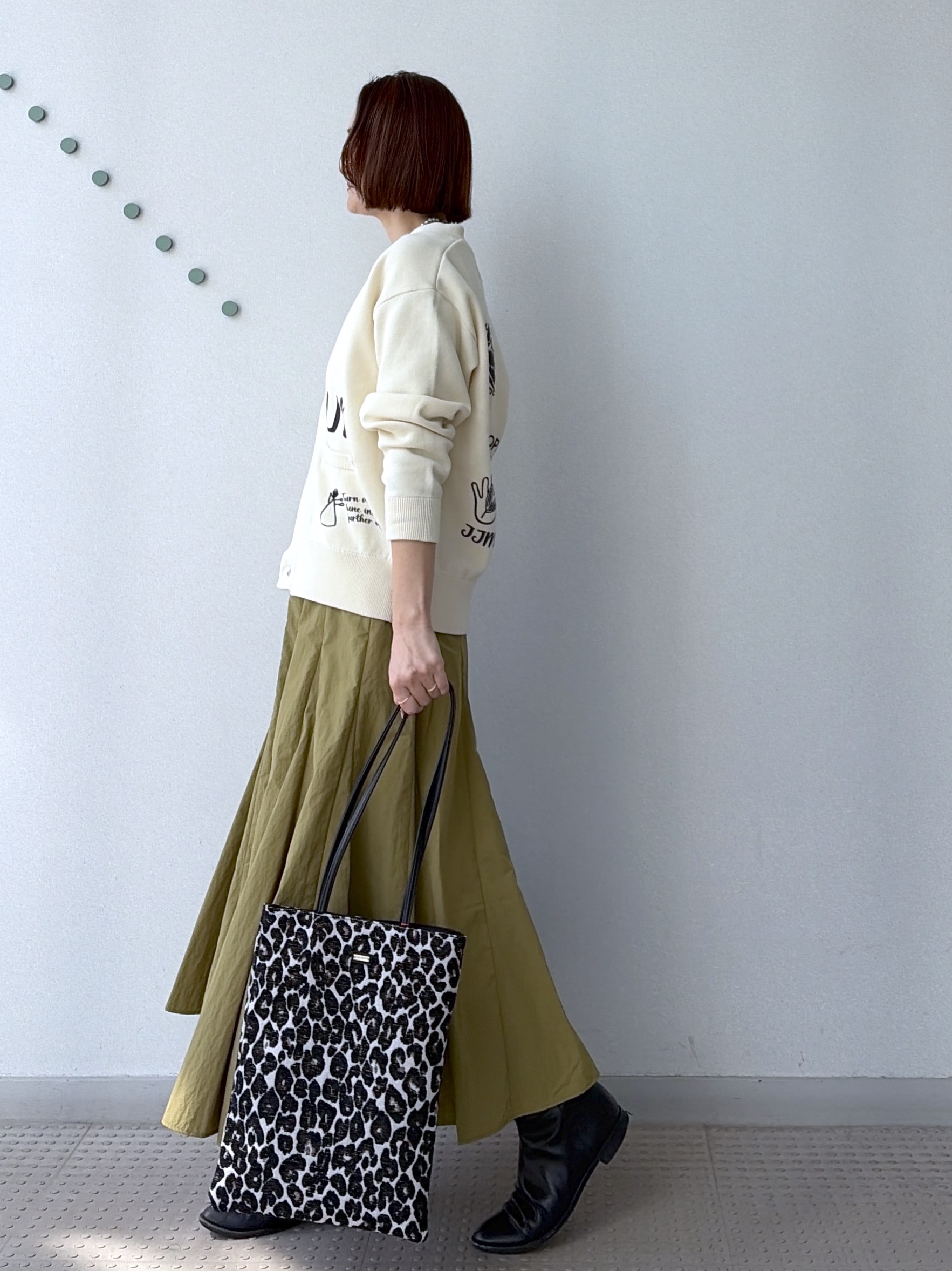 yoshikadoさんの「DRESSTERIOR｜フレアボリュームスカート」を使ったコーディネート
