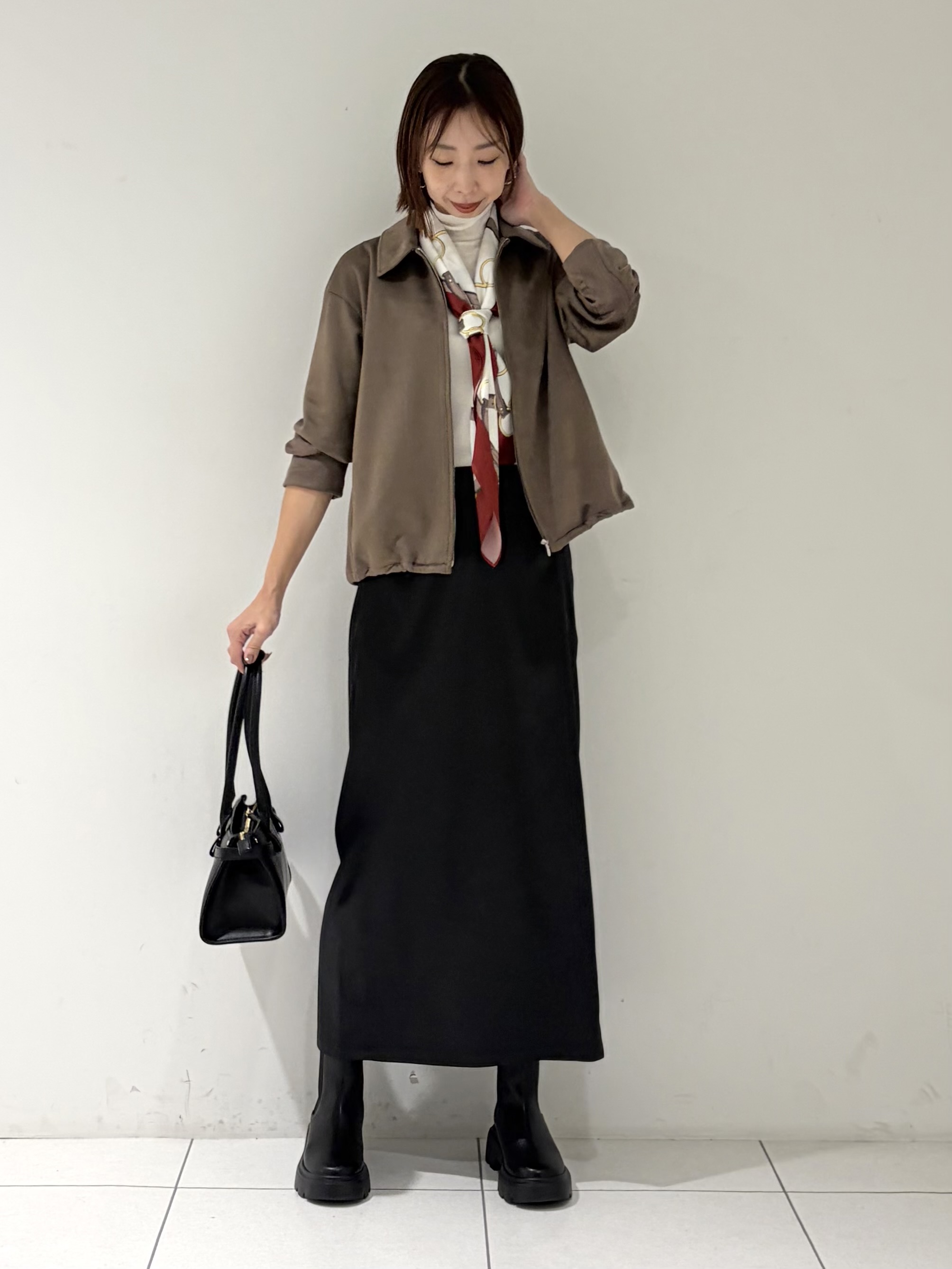 shioriさんの「INDIVI｜【スエード調】ステンカラーブルゾン」を使ったコーディネート