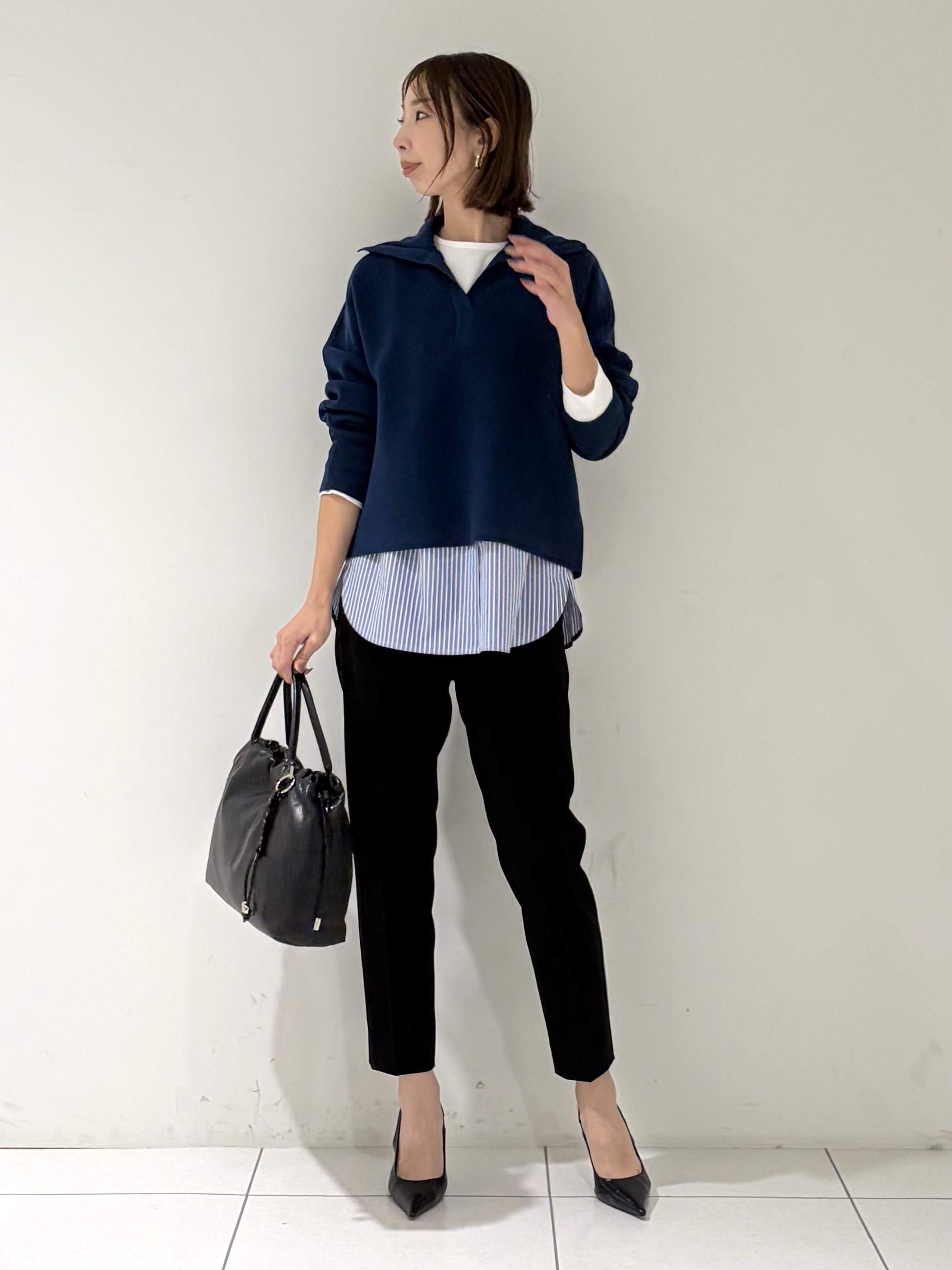 shioriさんの「INDIVI｜【ウール混／クロップド丈】畦編みスキッパー衿ニット」を使ったコーディネート