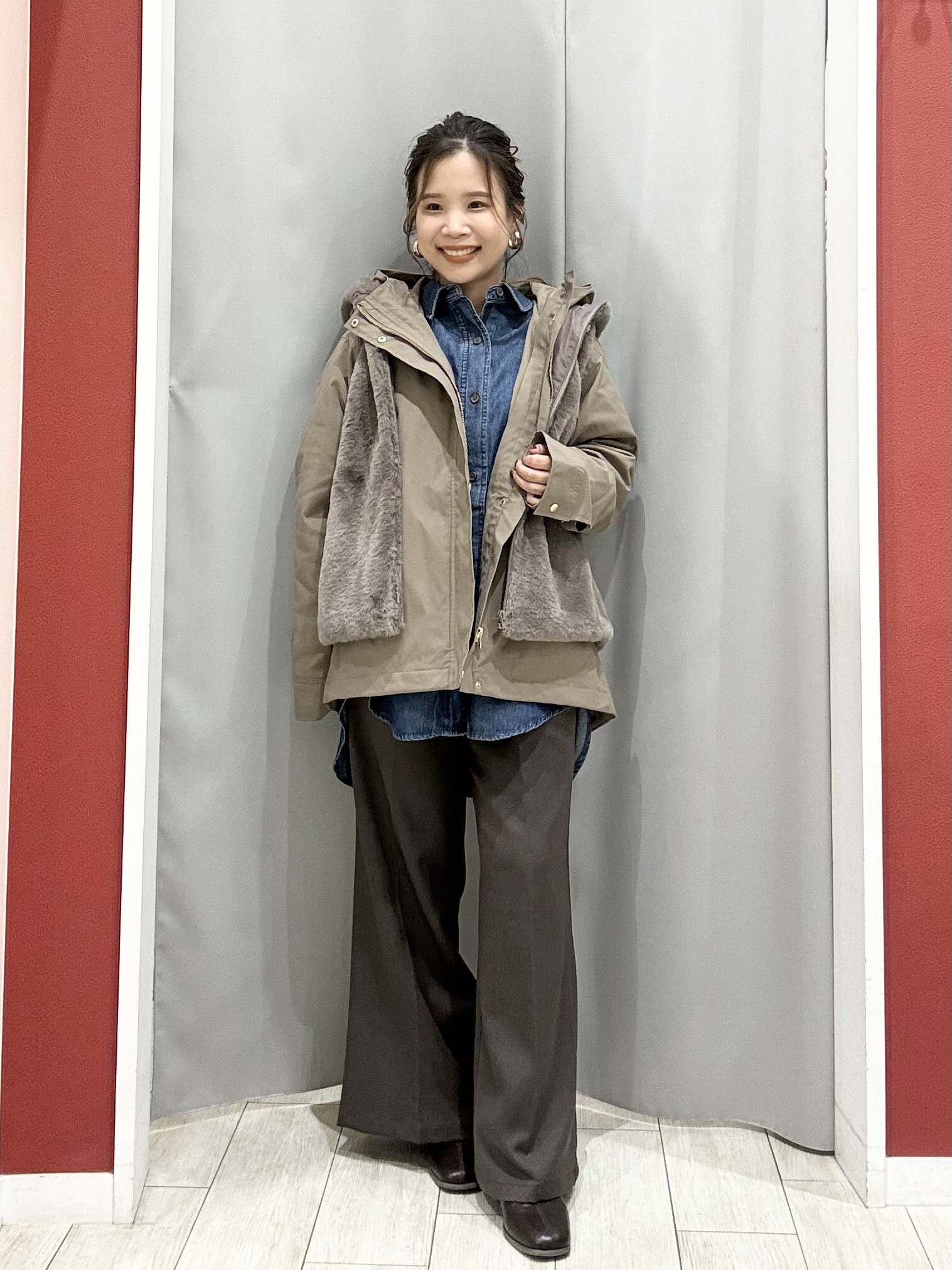 shioさんの「SHOO･LA･RUE｜【洗濯機可/撥水/マルチWAY】ファーライナー付き 毎日欲張りマンパ」を使ったコーディネート