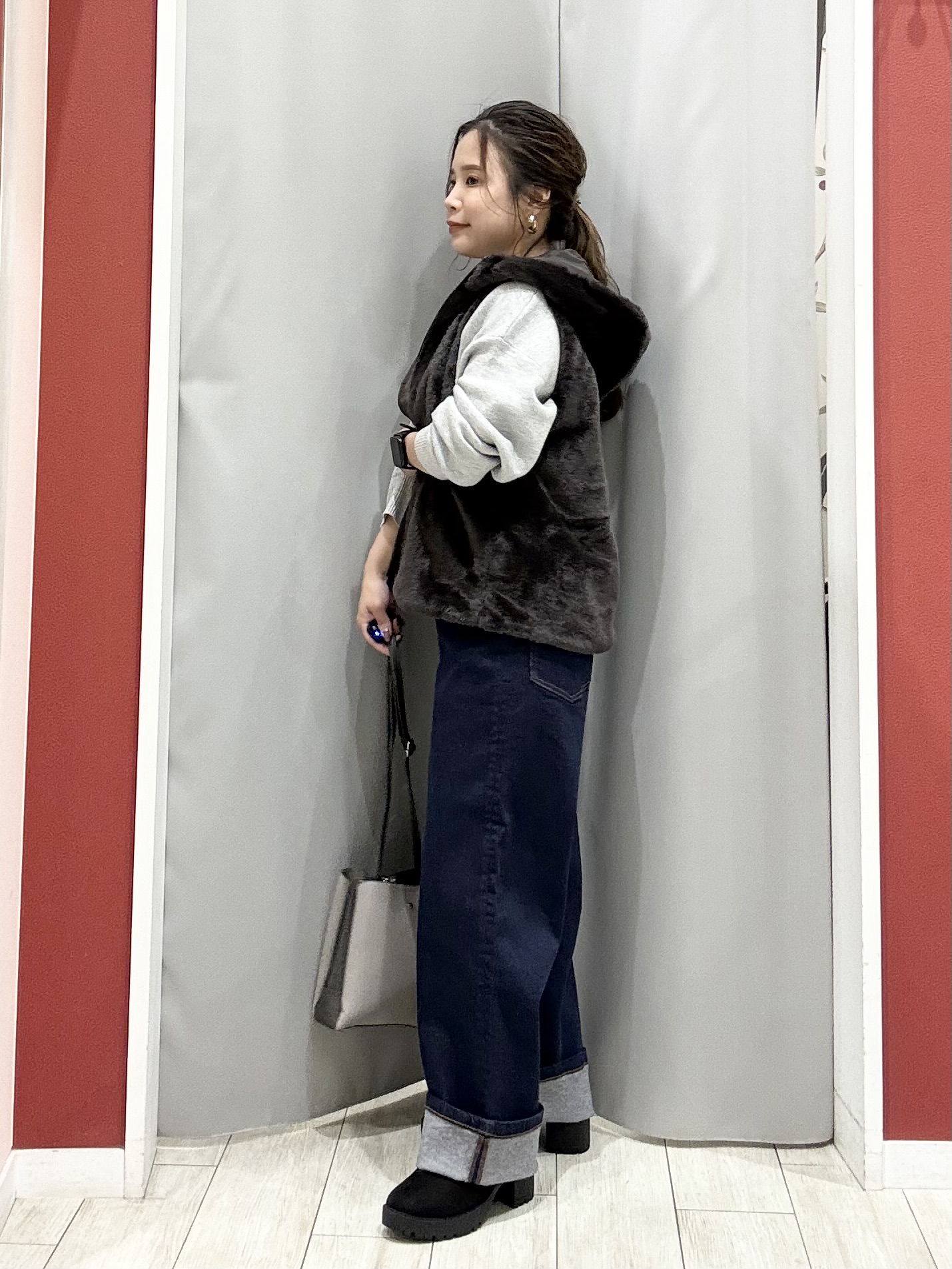 shioさんの「SHOO･LA･RUE｜【洗濯機可/撥水/マルチWAY】ファーライナー付き 毎日欲張りマンパ」を使ったコーディネート