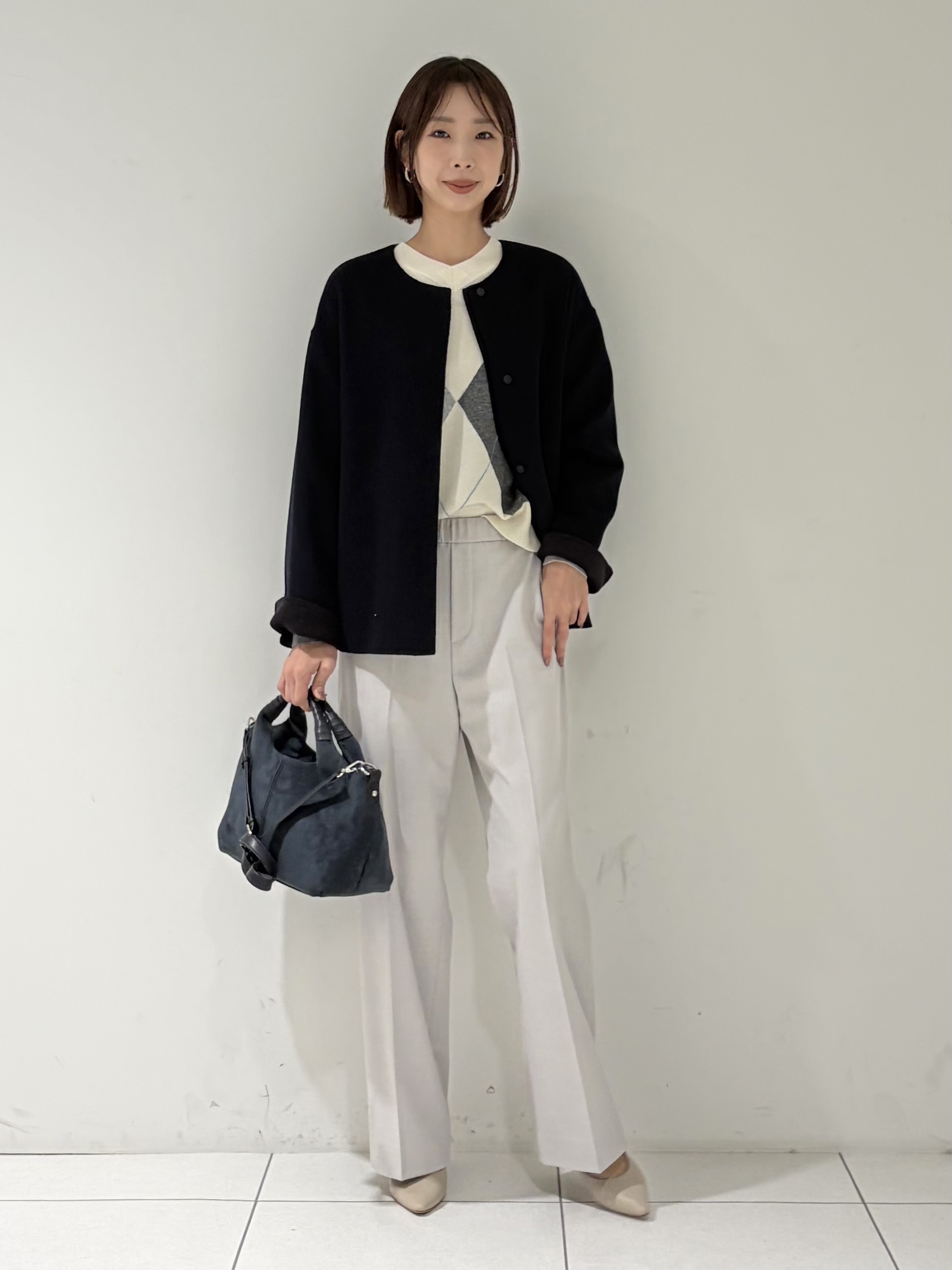 shioriさんの「INDIVI｜【ウール混／配色】ショート丈リバー丸首コート」を使ったコーディネート