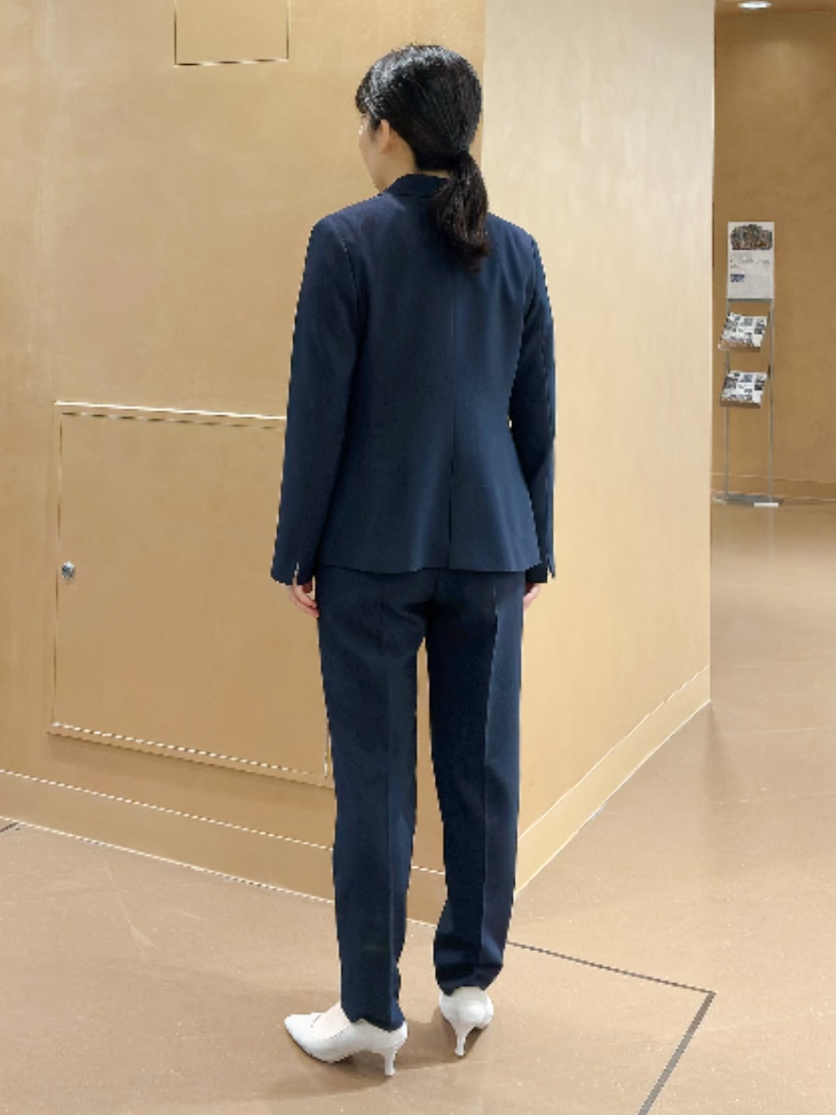hattoriさんの「INDIVI｜【洗える／通勤／スーツ】メランジストレッチ テーラードカラージャケット」を使ったコーディネート
