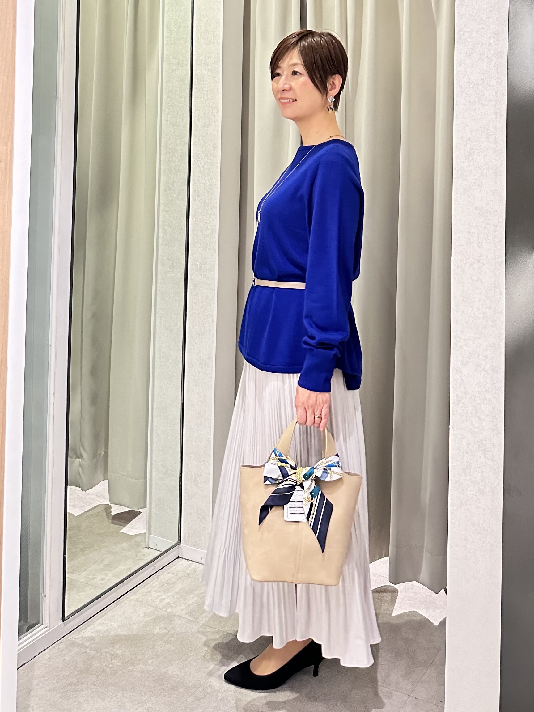 みなこさんの「UNTITLED｜【きれいに体型カバー/8色展開】Aラインシルエットニットプルオーバー」を使ったコーディネート