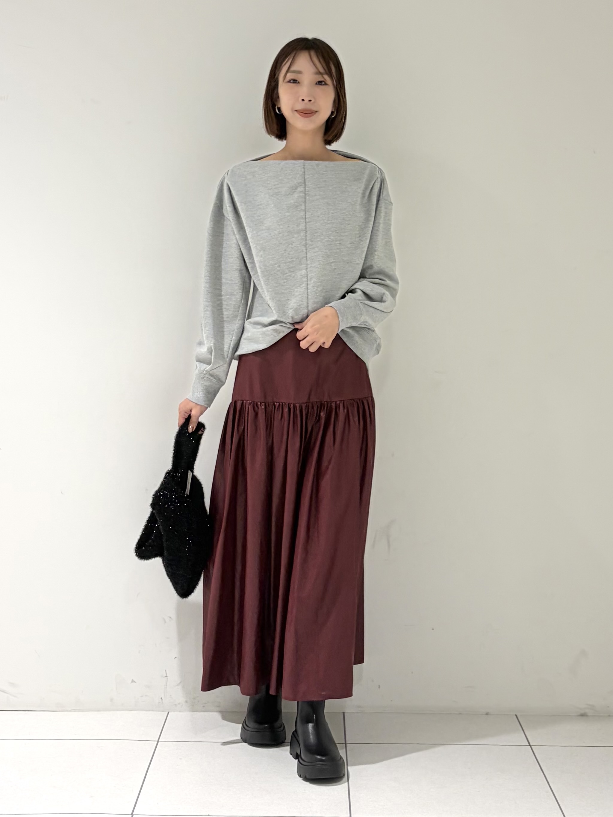 shioriさんの「INDIVI｜裏毛オフショルカットソー」を使ったコーディネート