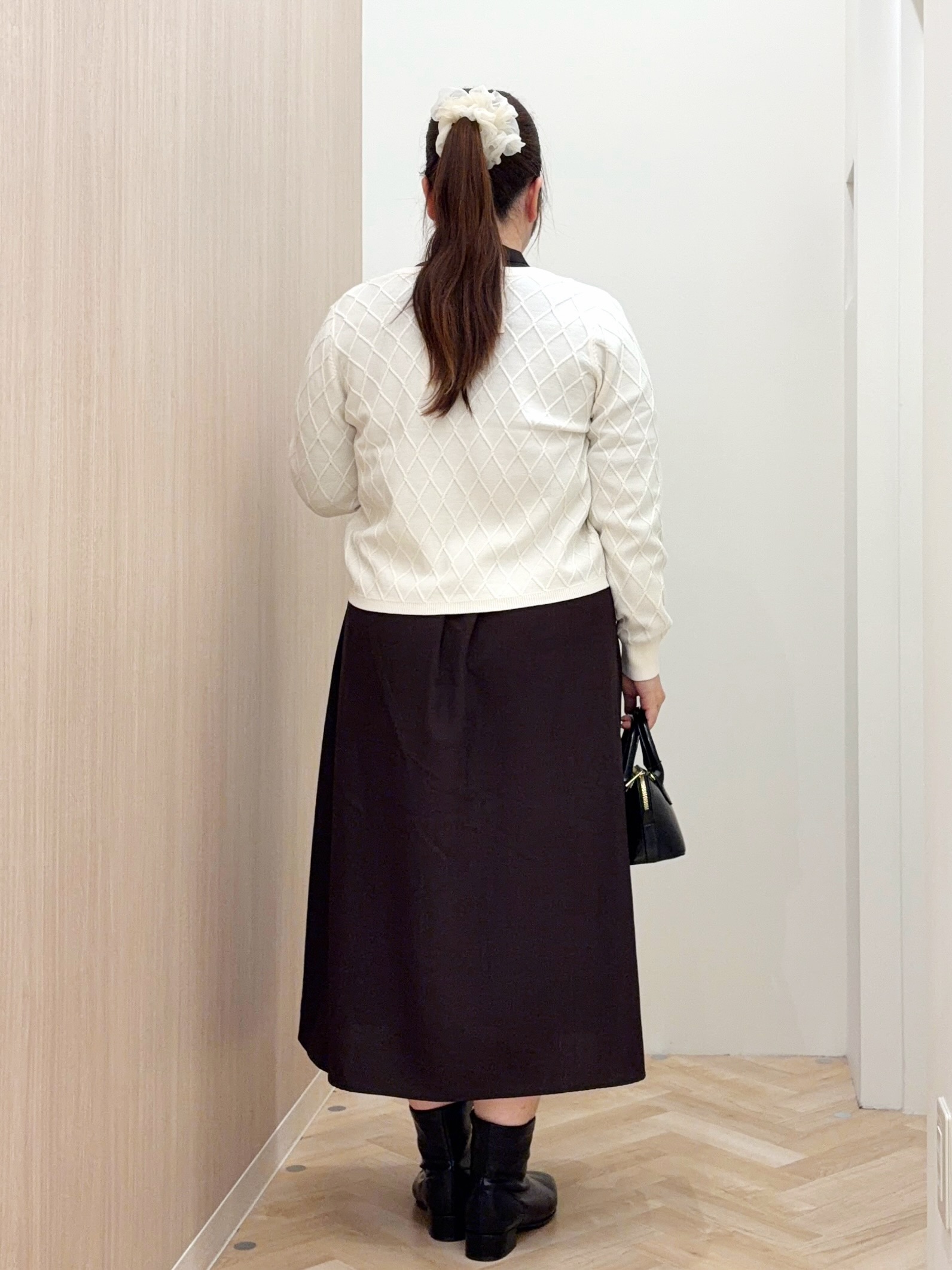 akariさんの「grove｜【毛玉軽減】大人上品なダイヤ柄ニットカーディガン」を使ったコーディネート