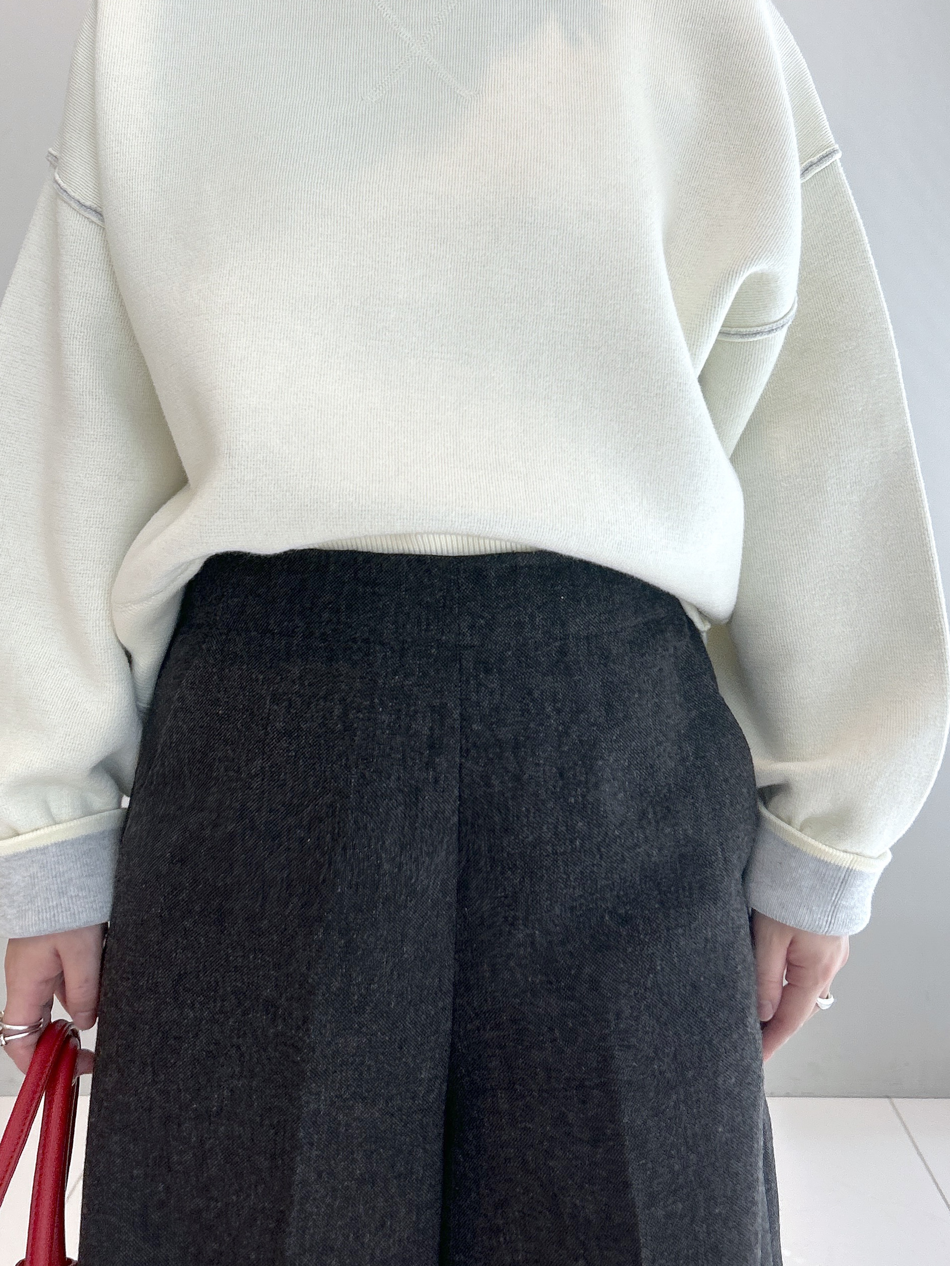 Hirokaさんの「Dessin｜【2WAY/洗濯機OK/XS-L】配色リバーシブル コットンジャカード クルーネックニット」を使ったコーディネート