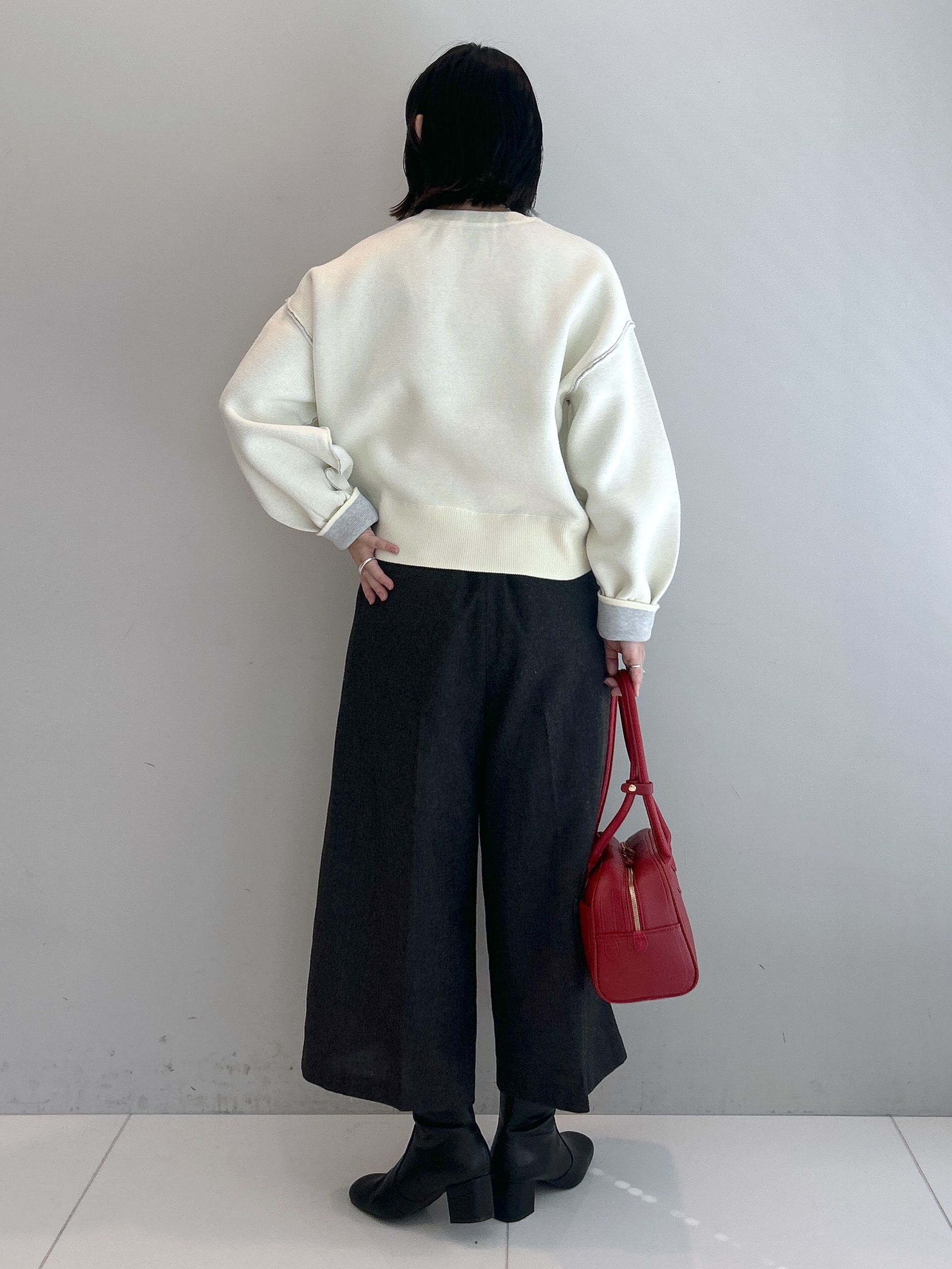 Hirokaさんの「Dessin｜【2WAY/洗濯機OK/XS-L】配色リバーシブル コットンジャカード クルーネックニット」を使ったコーディネート