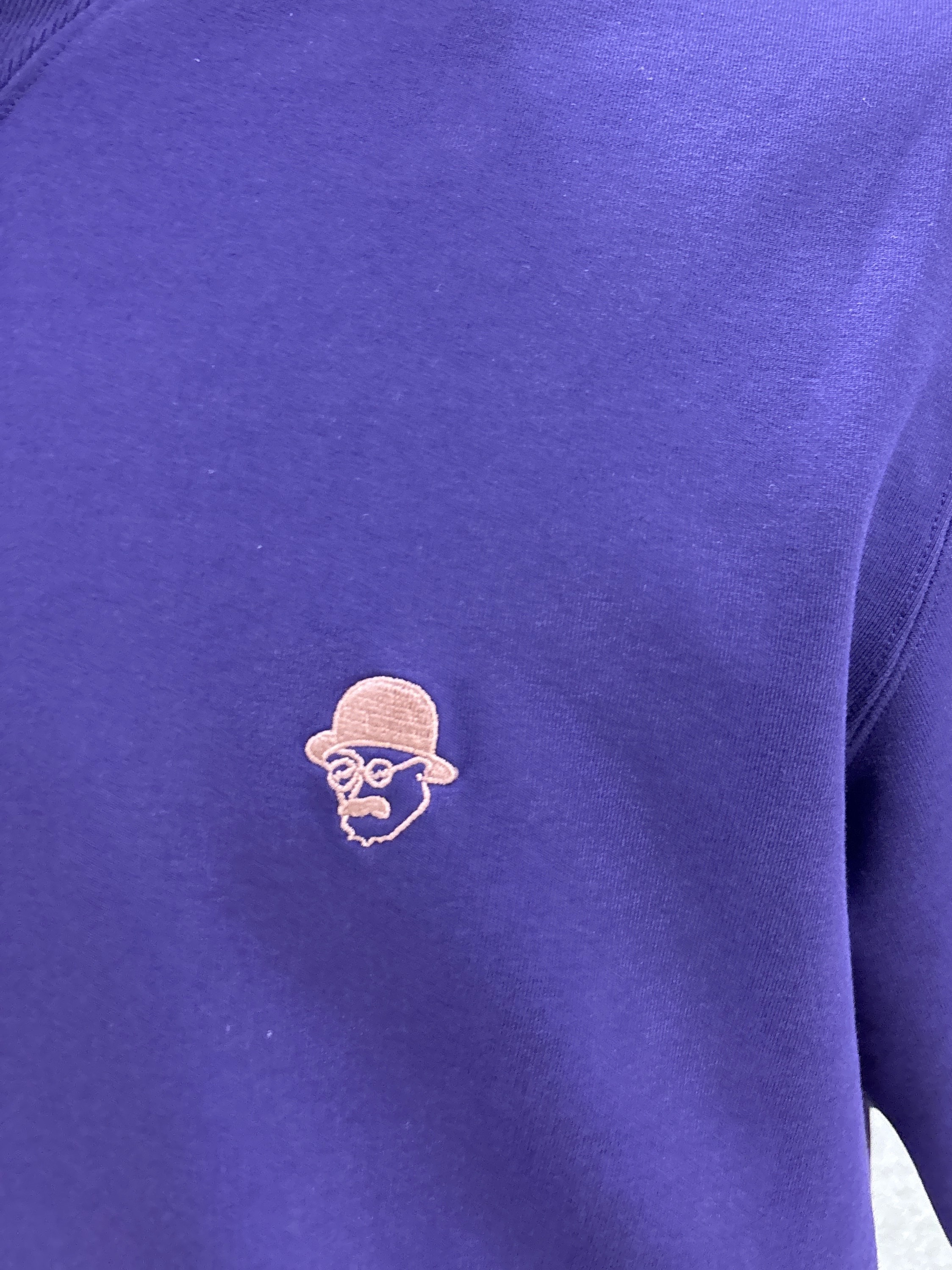 KEIさんの「TAKEO KIKUCHI｜ワンポイント刺繍 ミニ裏毛 プルオーバージャージ」を使ったコーディネート