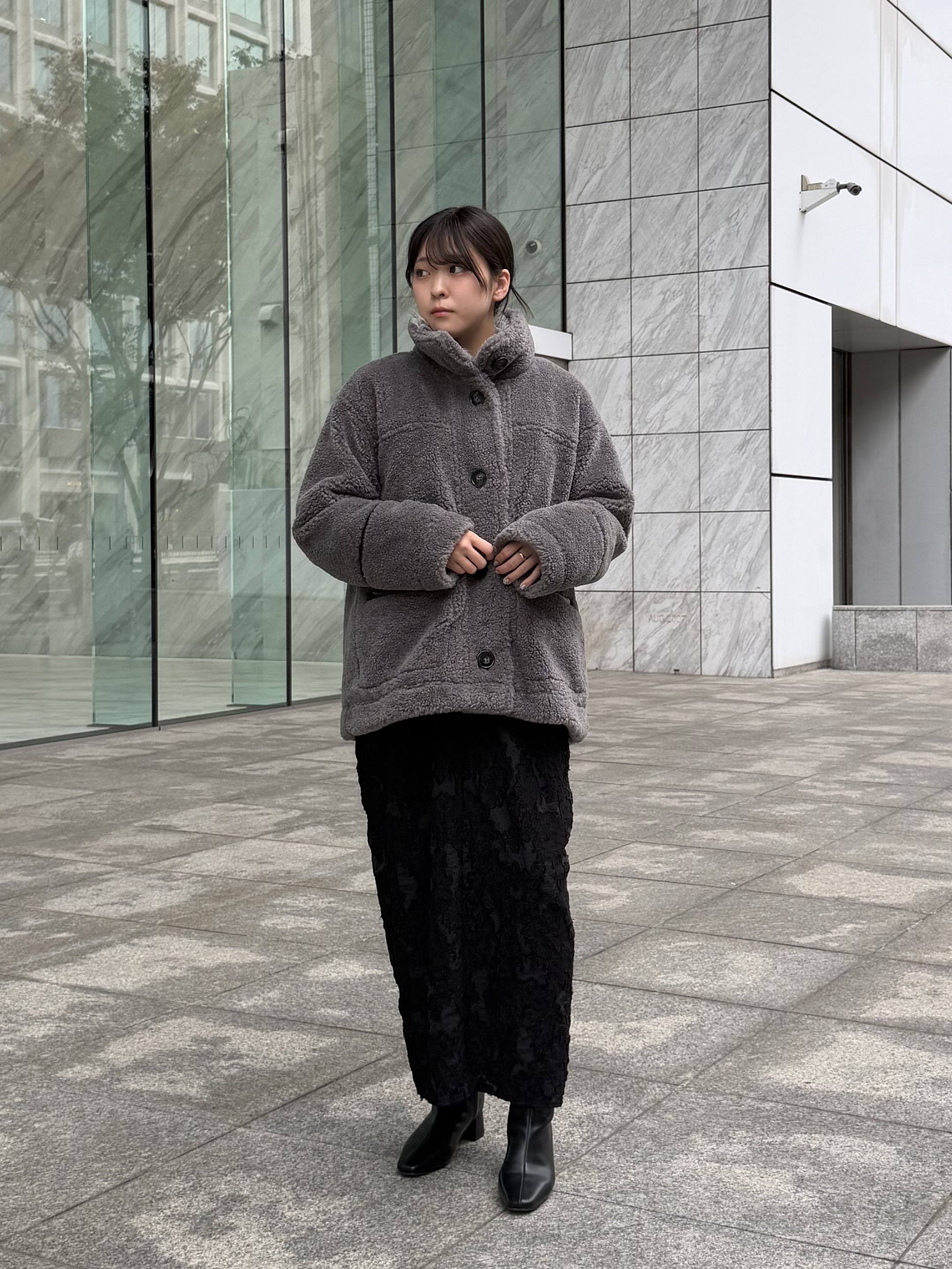 ririkaさんの「INDIVI｜スタンドカラーボアブルゾン【LIVE紹介／上枝みどりさん着用】」を使ったコーディネート