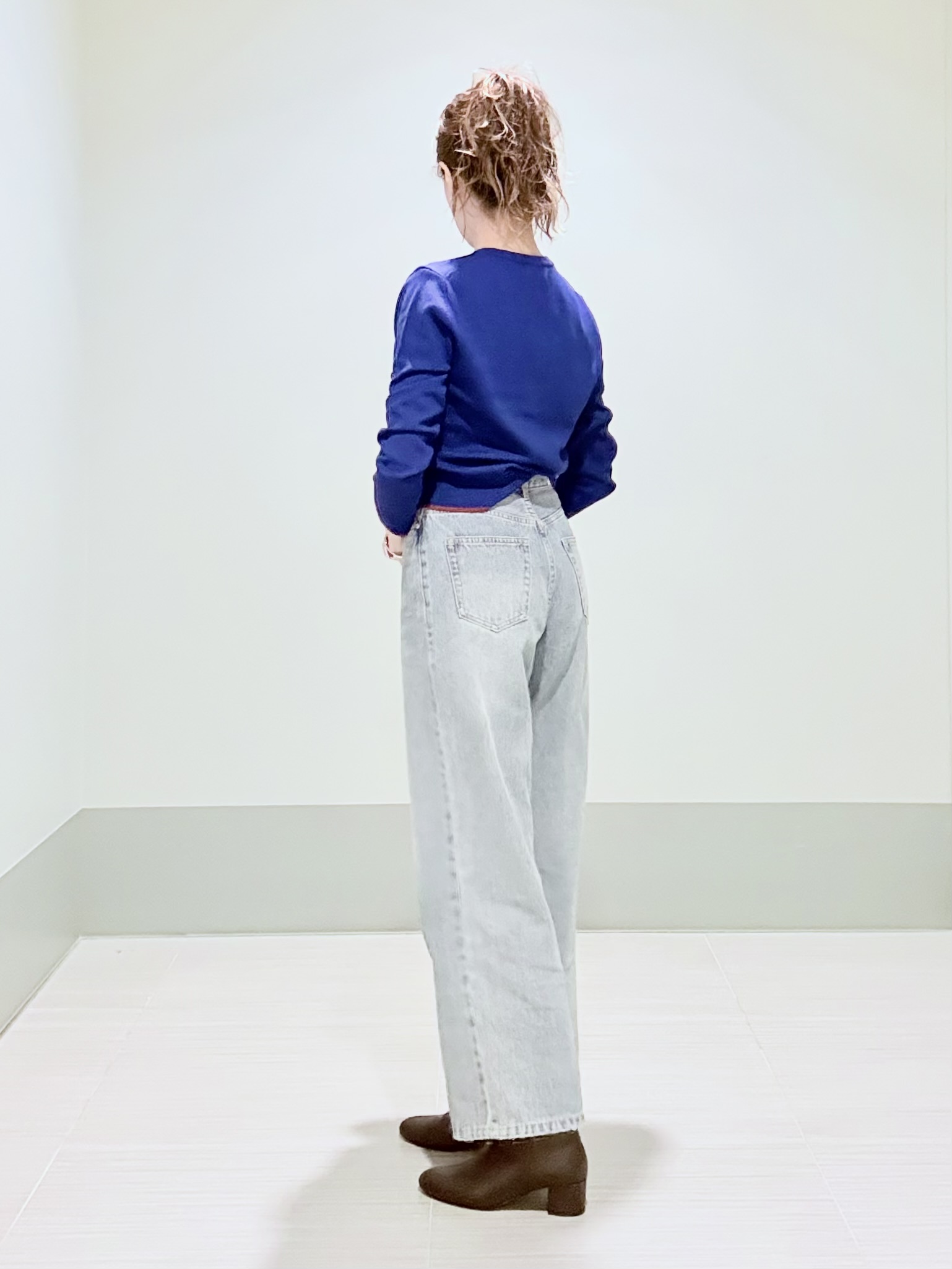 Yamaさんの「DRESSTERIOR｜【STORY11月号掲載】ゼニアバルーファキャッシュウールクルーネックカーディガン」を使ったコーディネート
