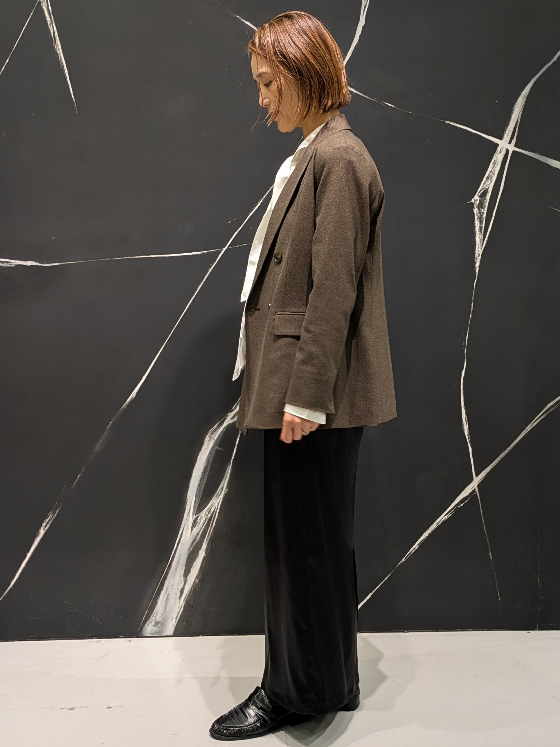 MIKIさんの「COUP DE CHANCE｜【洗濯機OK／ストレッチ◎】秋はじめのダブルジャケット」を使ったコーディネート