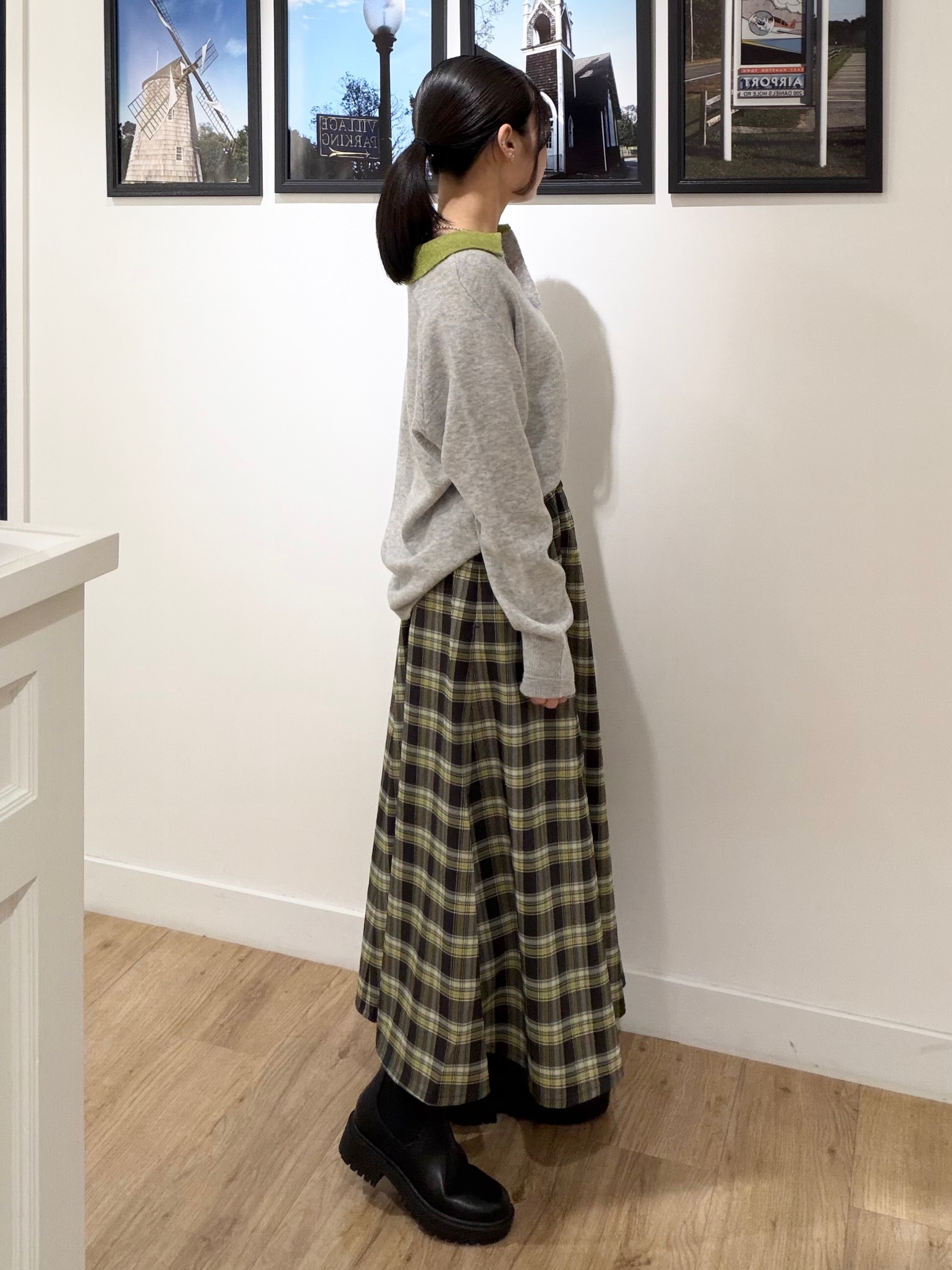 秦美里さんの「Dessin｜【洗える/ウエストゴム】チェック柄切り替えフレアスカート」を使ったコーディネート