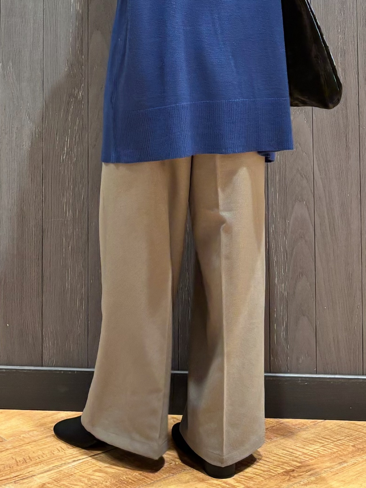 meiさんの「SHOO･LA･RUE｜【体型カバー/洗濯機可/ポケット付き】ゆるシルエット もちもち ボタンレスカーディガン」を使ったコーディネート