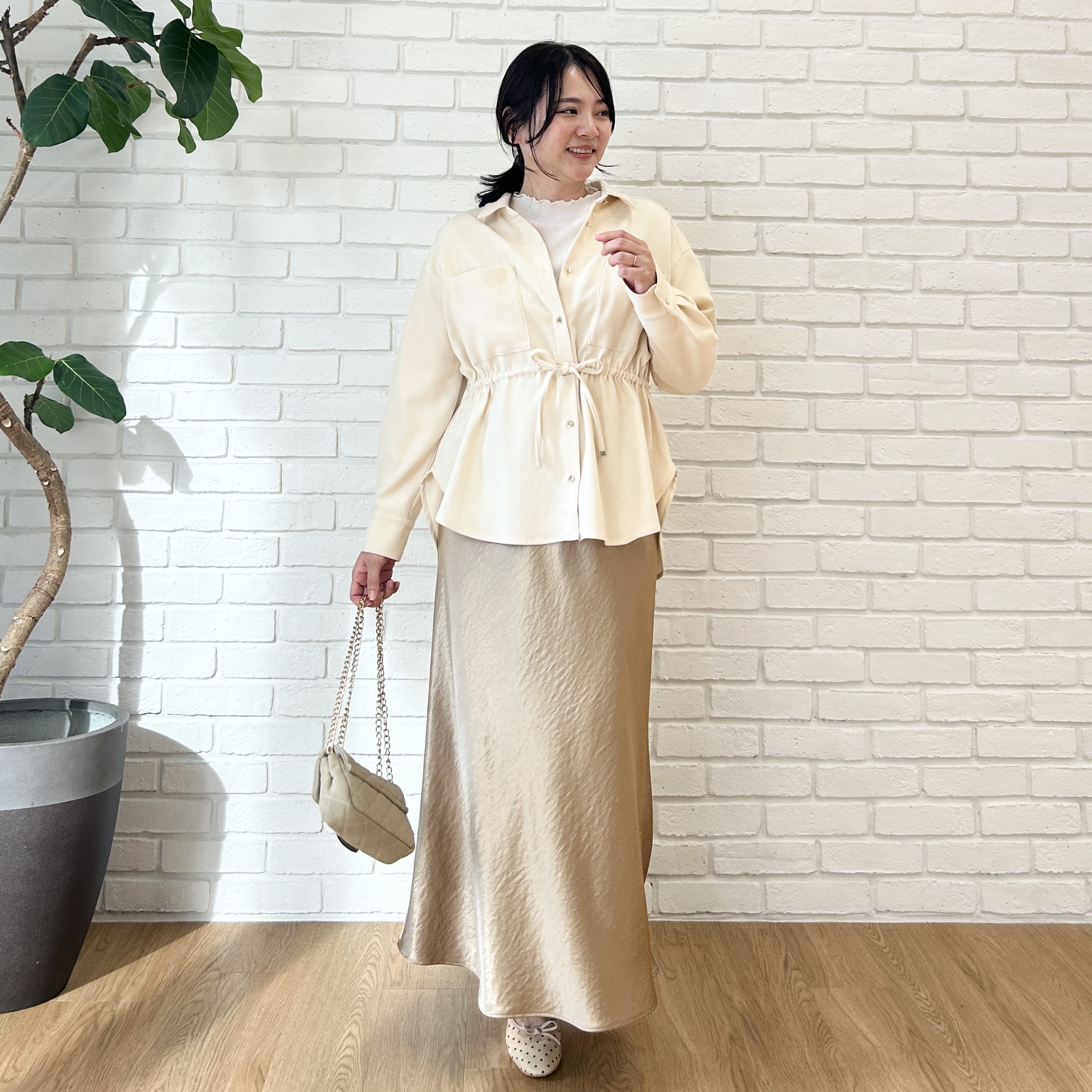 shinoさんの「Couture brooch｜【一枚着でも、羽織ってもOK】起毛ツイルCPOシャツジャケット」を使ったコーディネート