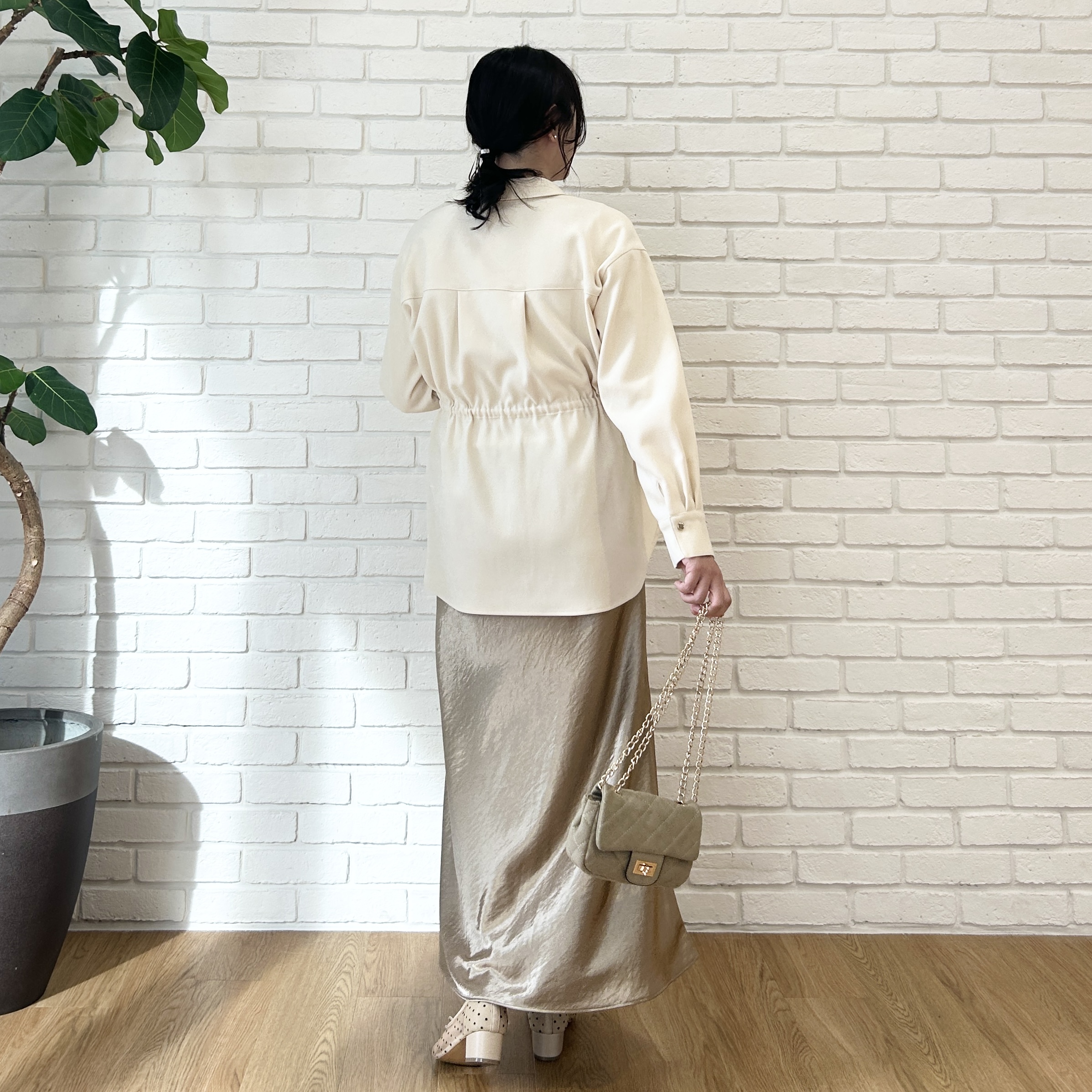 shinoさんの「Couture brooch｜【一枚着でも、羽織ってもOK】起毛ツイルCPOシャツジャケット」を使ったコーディネート