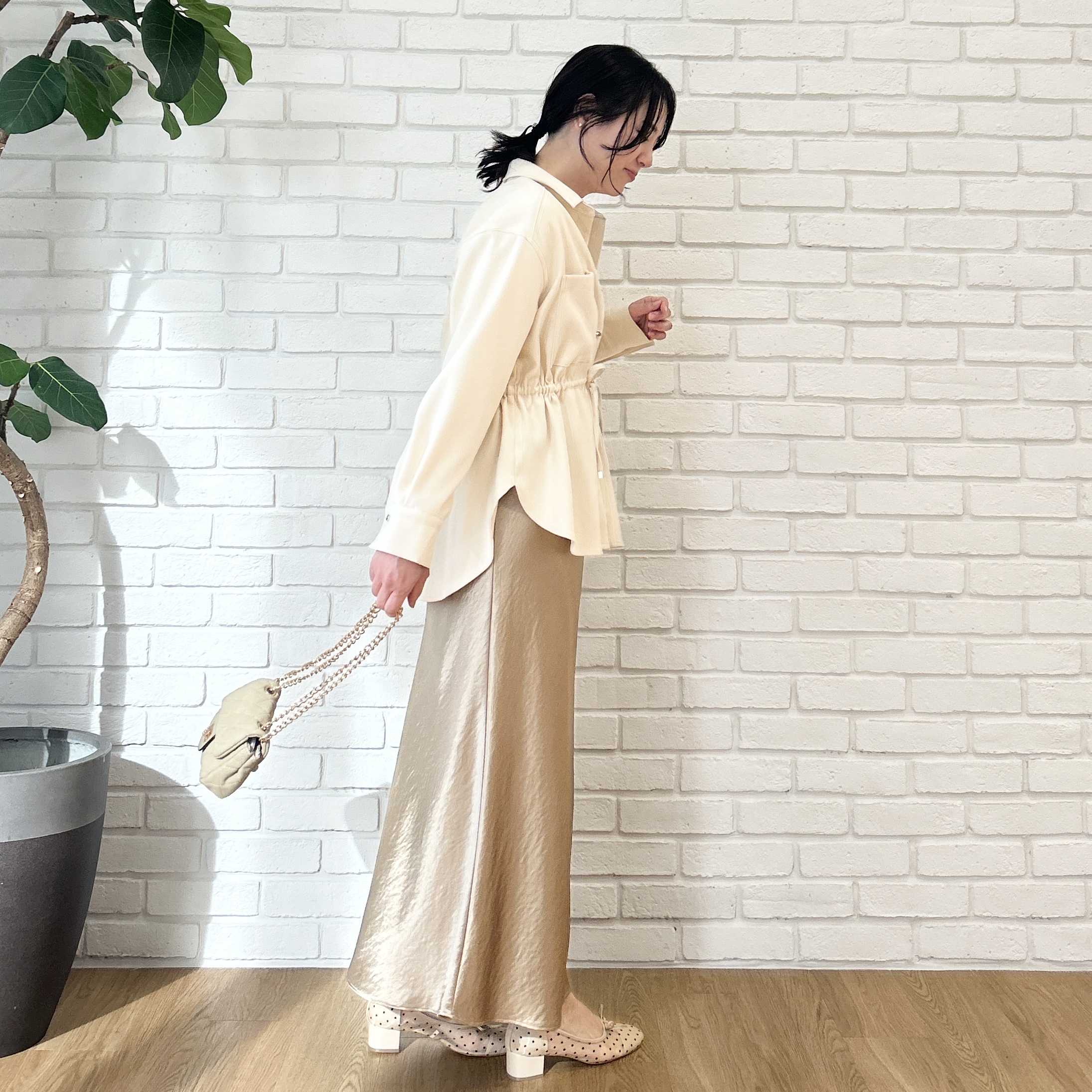 shinoさんの「Couture brooch｜【一枚着でも、羽織ってもOK】起毛ツイルCPOシャツジャケット」を使ったコーディネート