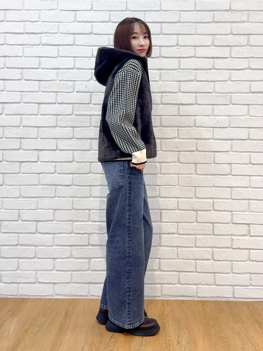 𝐜𝐡𝐢𝐤𝐚さんの「SHOO･LA･RUE｜【洗濯機可/撥水/マルチWAY】ファーライナー付き 毎日欲張りマンパ」を使ったコーディネート
