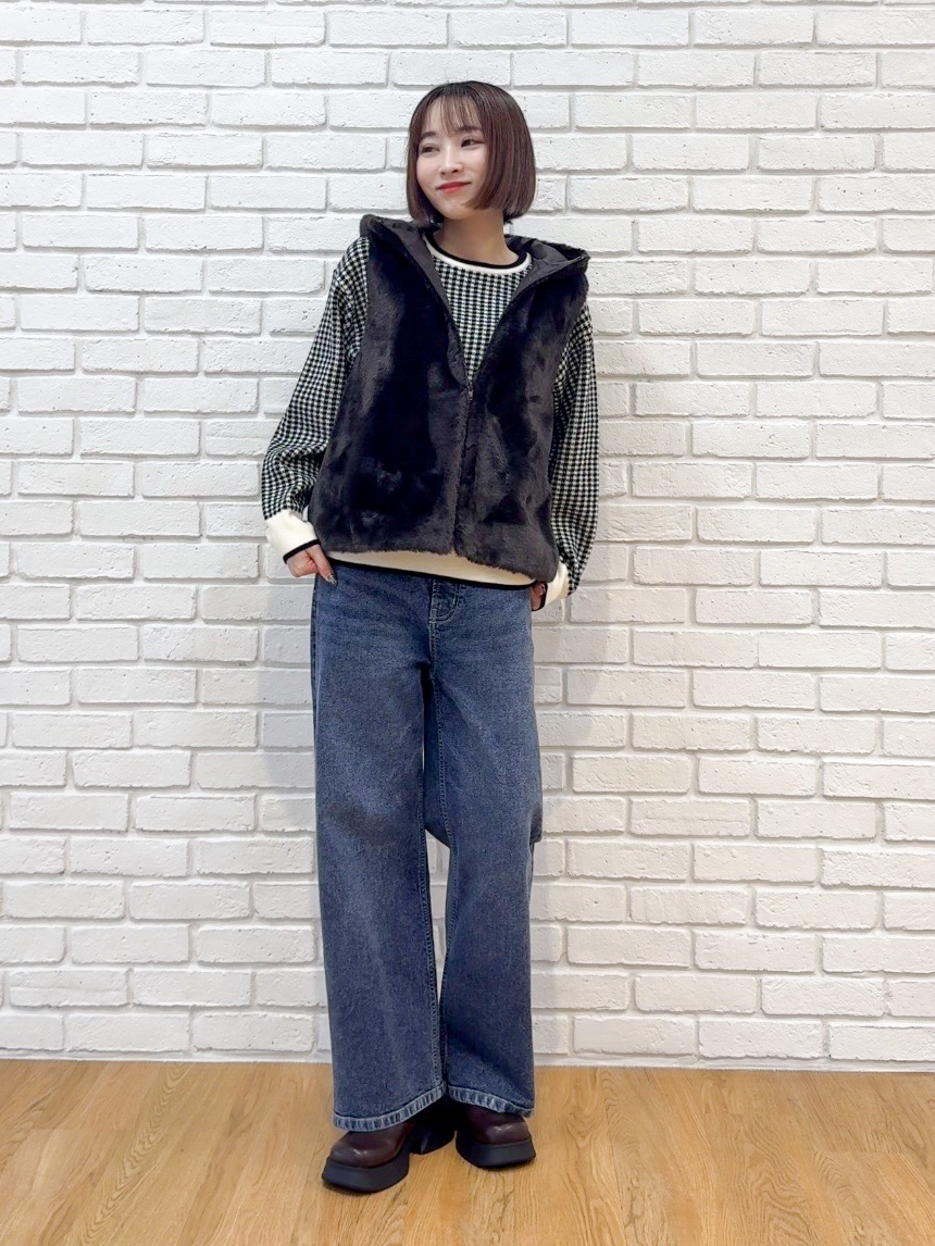 𝐜𝐡𝐢𝐤𝐚さんの「SHOO･LA･RUE｜【洗濯機可/撥水/マルチWAY】ファーライナー付き 毎日欲張りマンパ」を使ったコーディネート