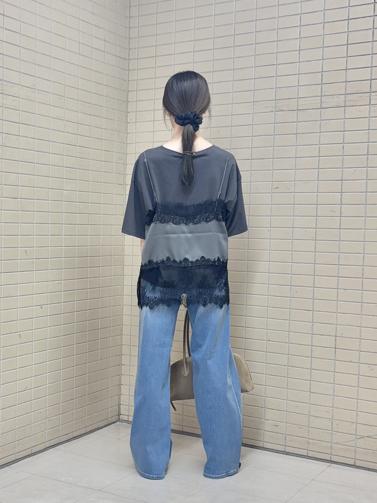 kyokaさんの「UNTITLED｜【1枚でもセットでも】レースキャミ付きプルオーバー」を使ったコーディネート